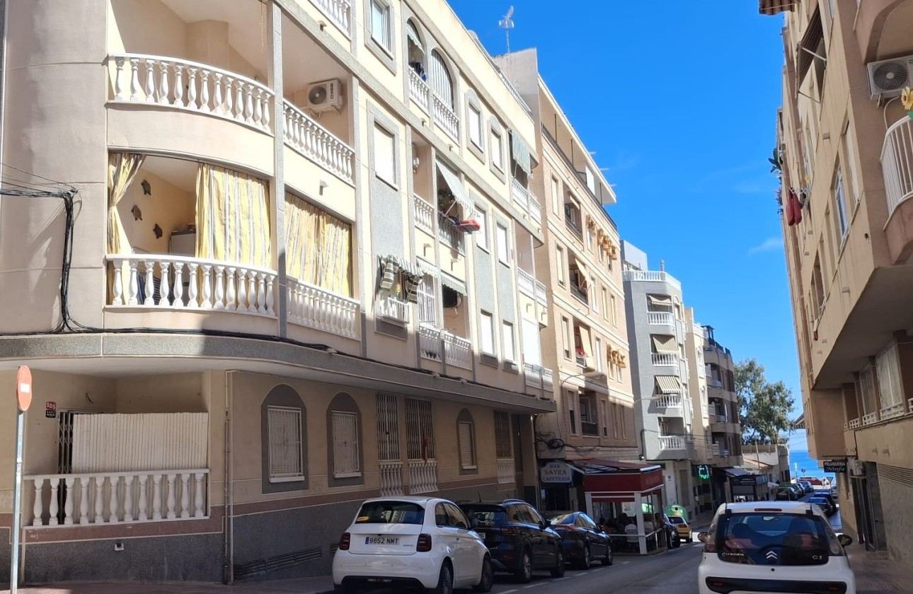 Resale - Apartament / Duplex -
Torrevieja - Playa de los Locos