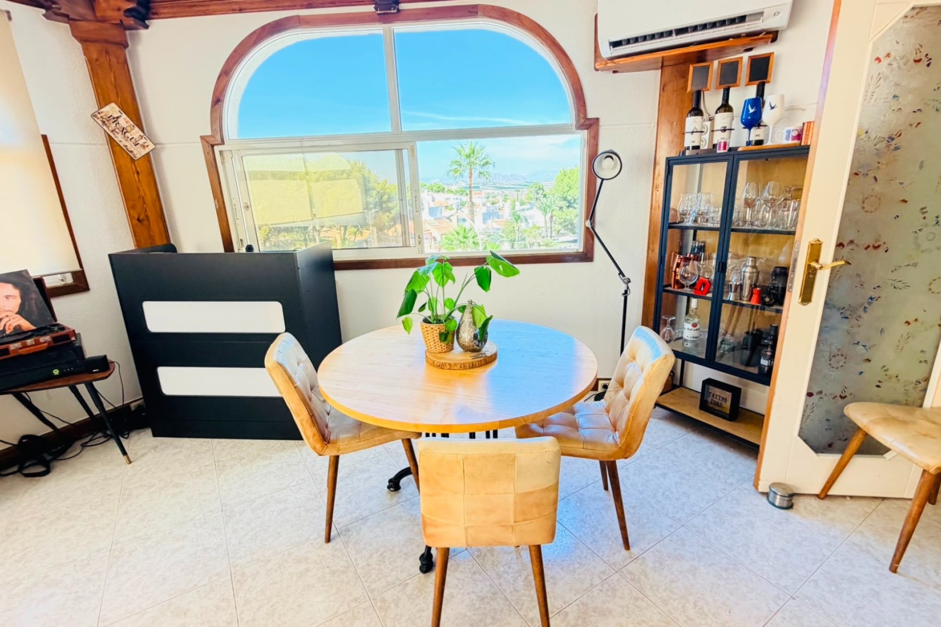 Resale - Apartament -
San Miguel de Salinas
