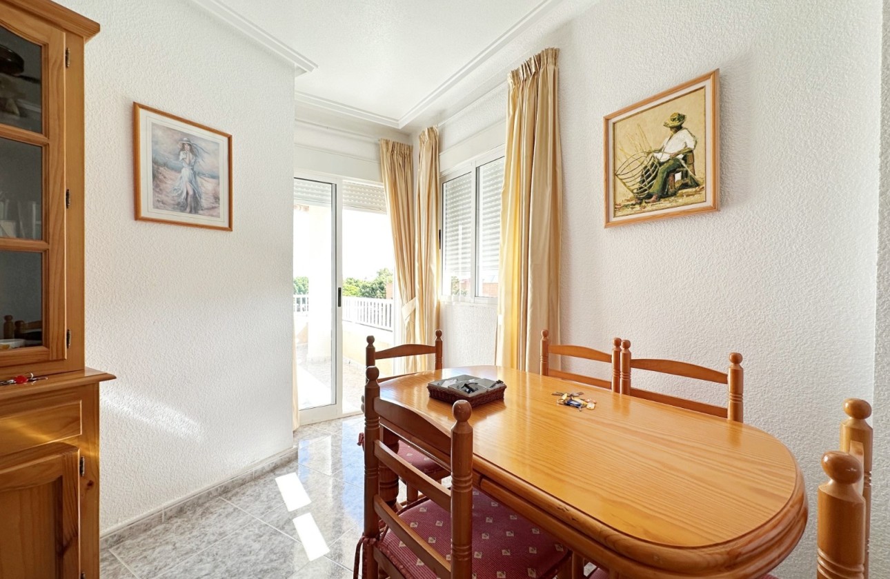 Resale - Apartment / Duplex -
Torrevieja