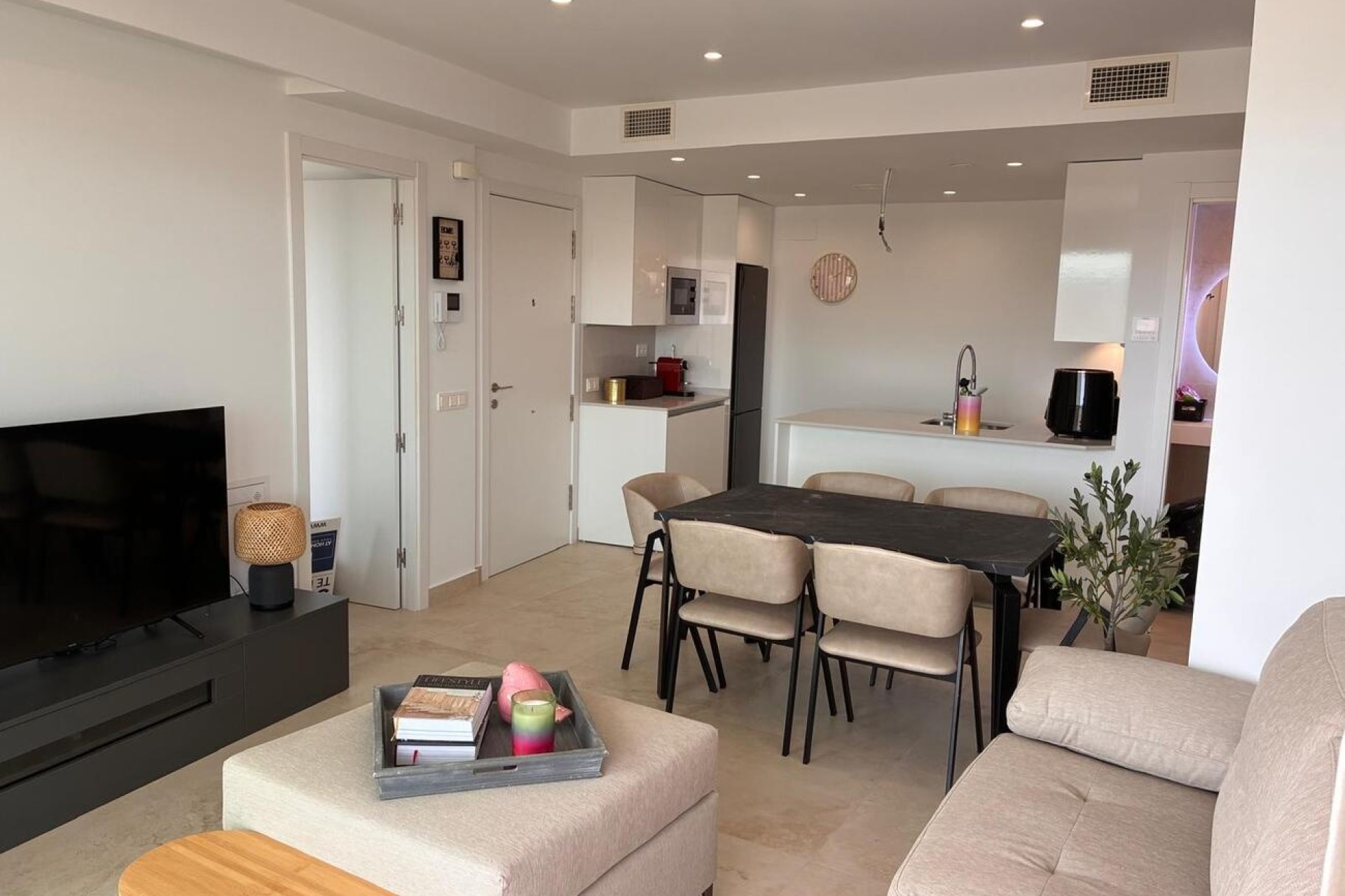 Resale - Apartment / Flat -
Águilas