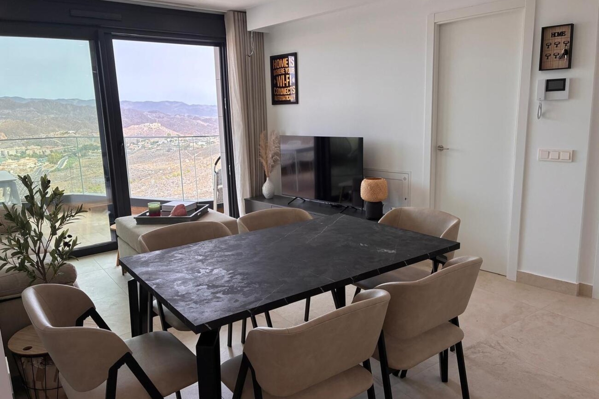 Resale - Apartment / Flat -
Águilas
