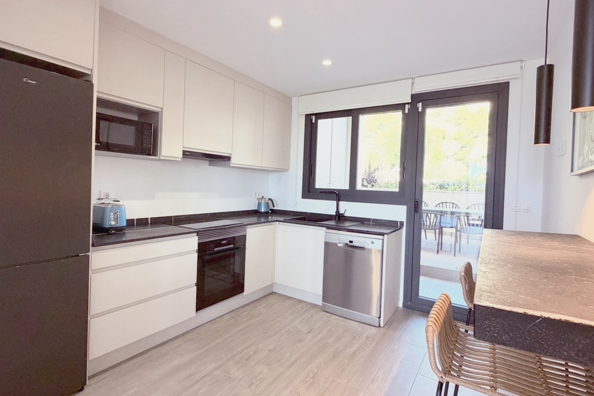 Resale - Apartment / Flat -
Albufereta - Costa Blanca