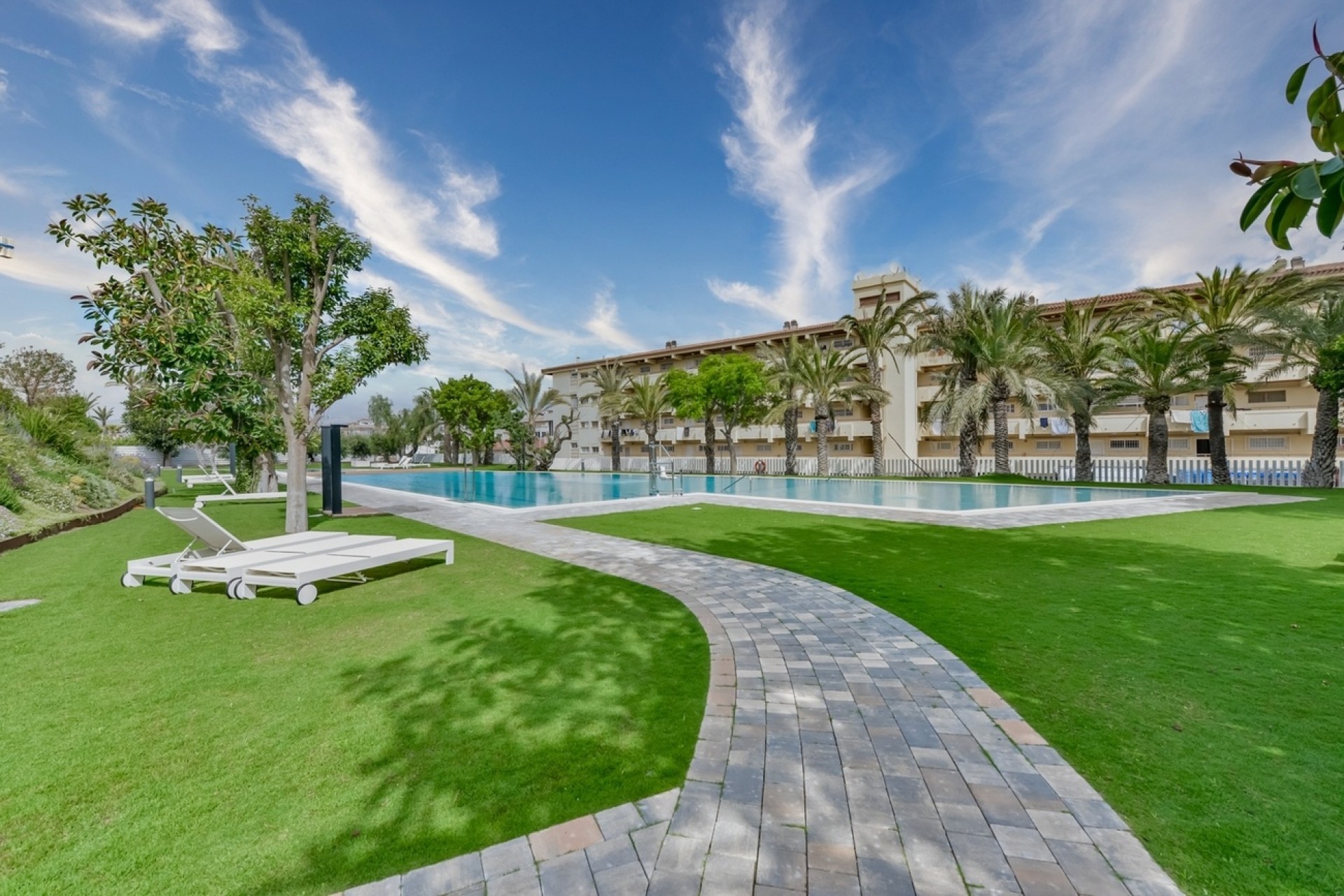 Resale - Apartment / Flat -
Alfaz del Pi - Albir
