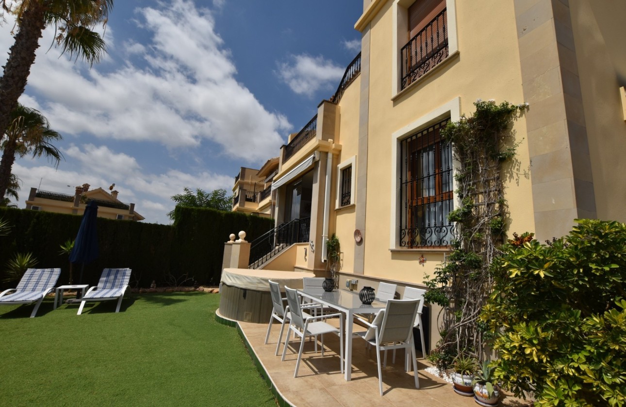 Resale - Apartment / Flat -
Algorfa - La Finca Golf Resort