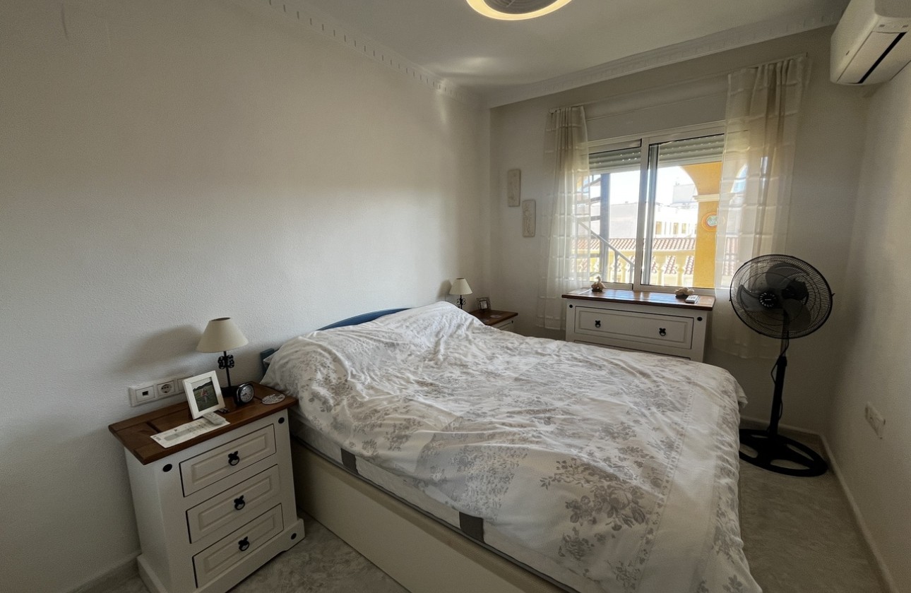 Resale - Apartment / Flat -
Algorfa