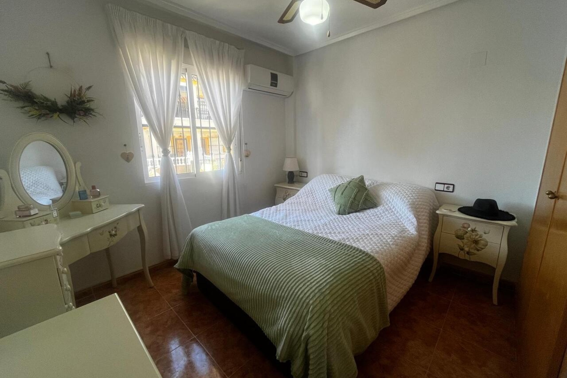 Resale - Apartment / Flat -
Algorfa