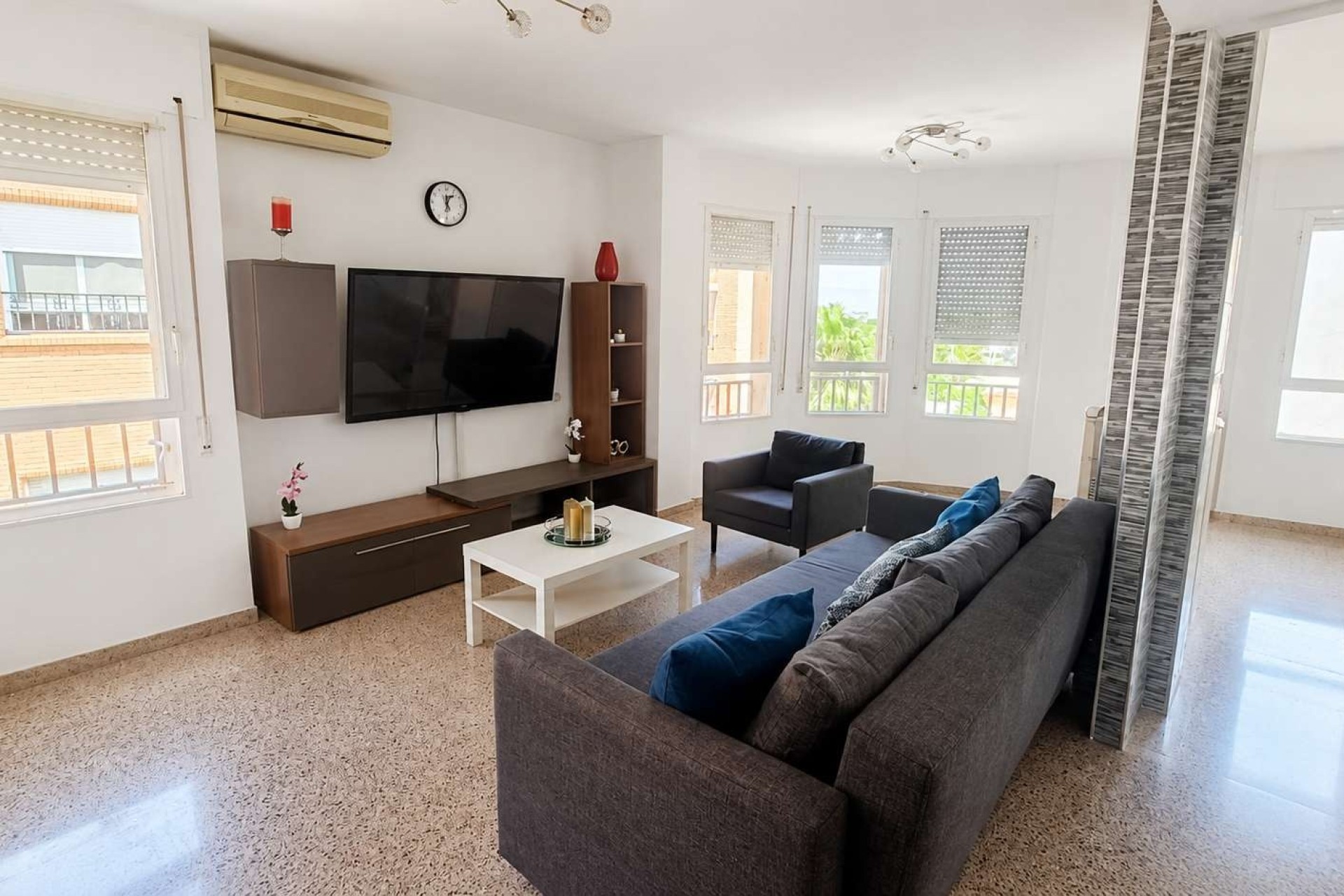 Resale - Apartment / Flat -
Algorfa