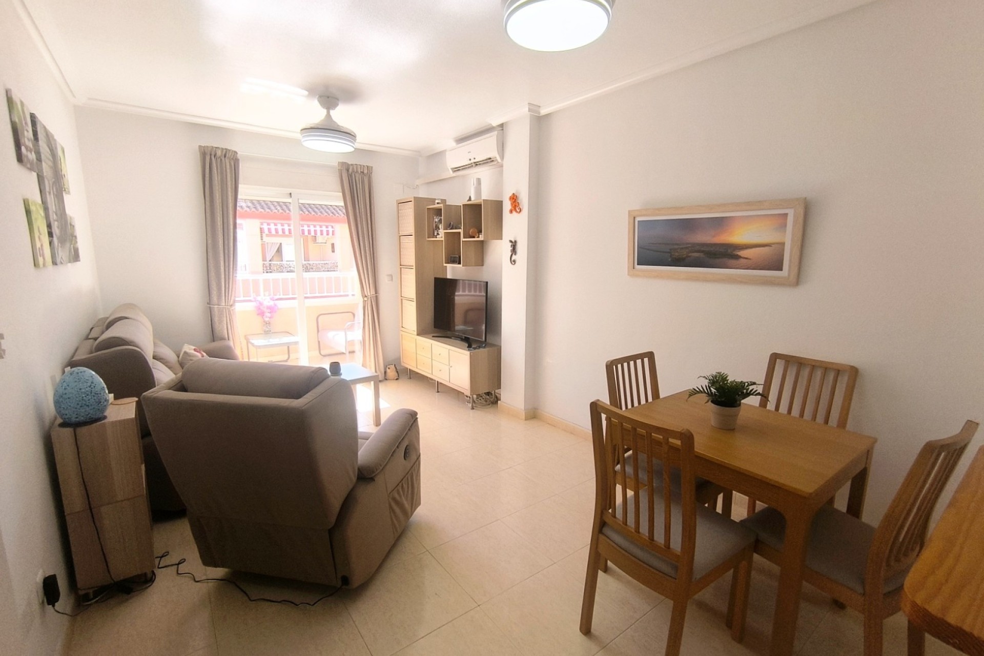 Resale - Apartment / Flat -
Algorfa