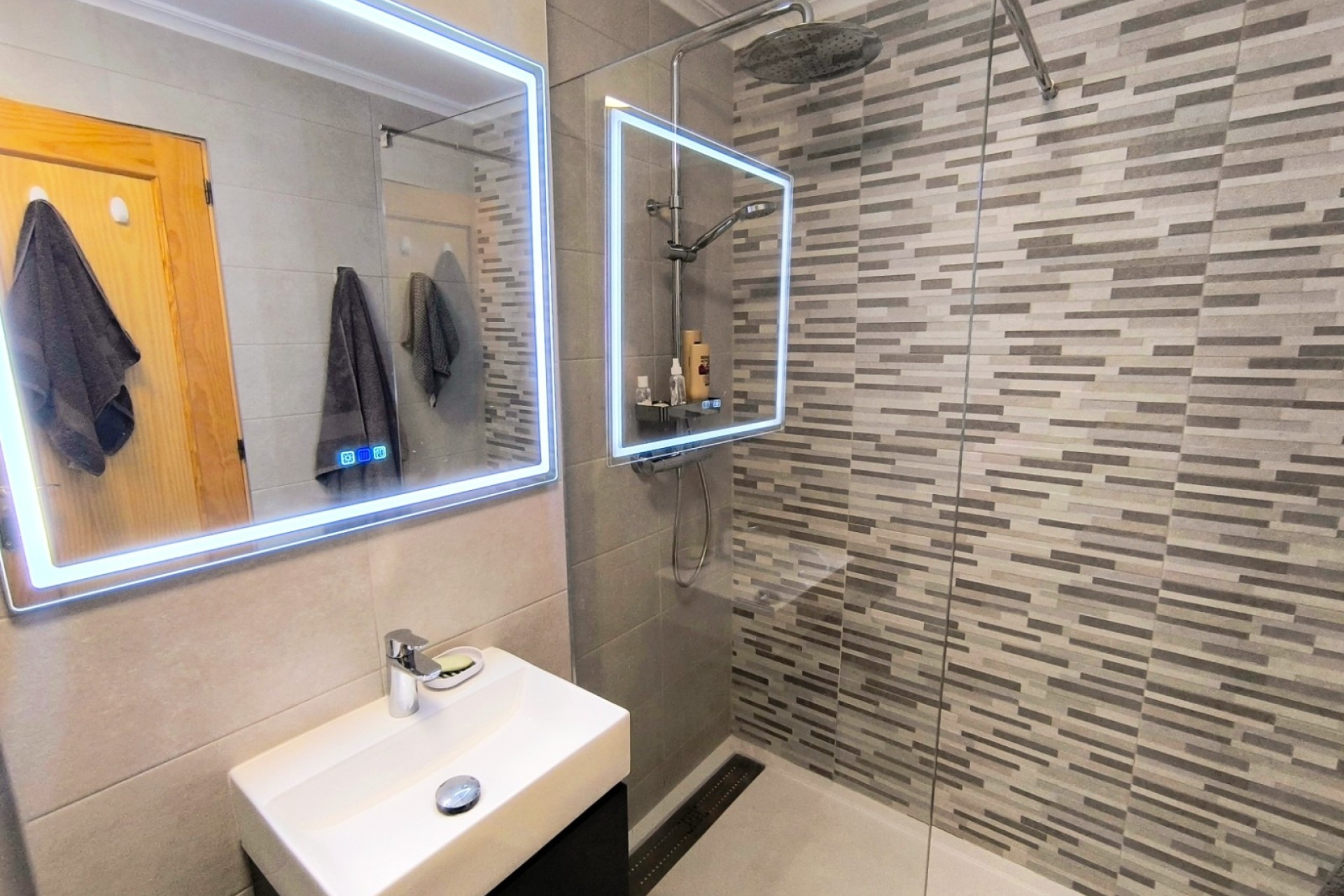 Resale - Apartment / Flat -
Algorfa