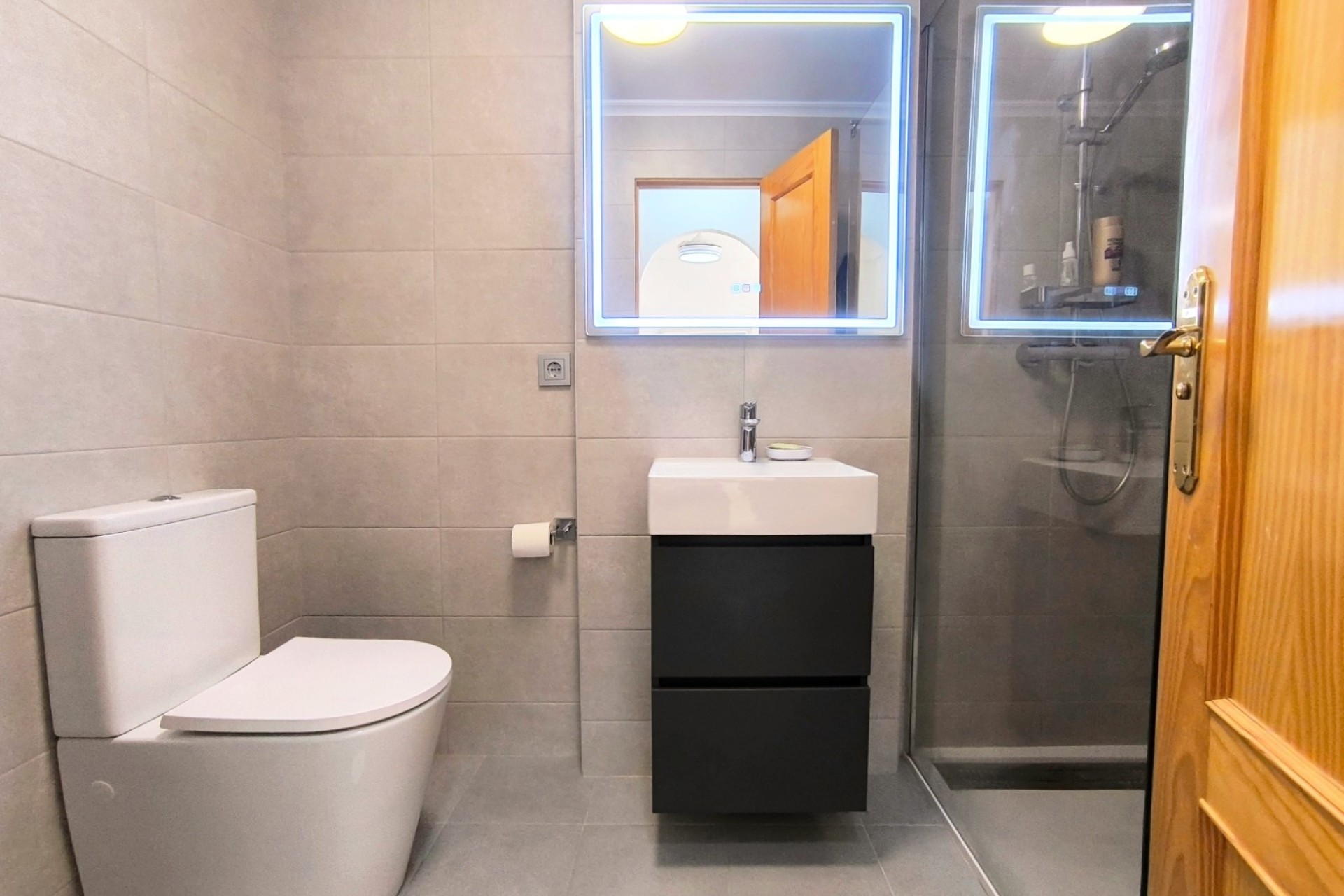 Resale - Apartment / Flat -
Algorfa