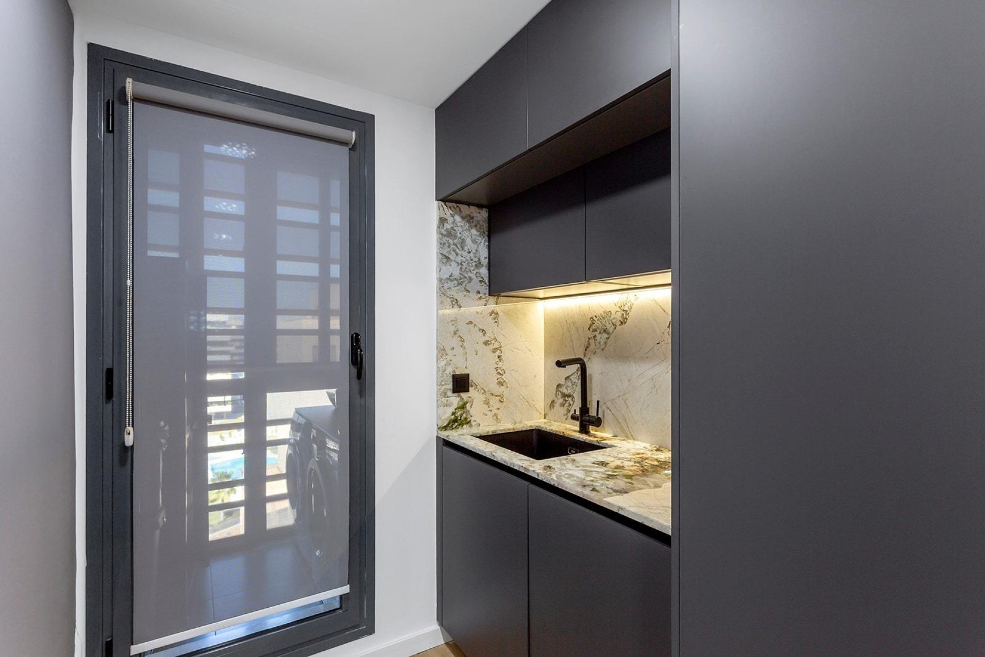 Resale - Apartment / Flat -
Alicante - Pau 5