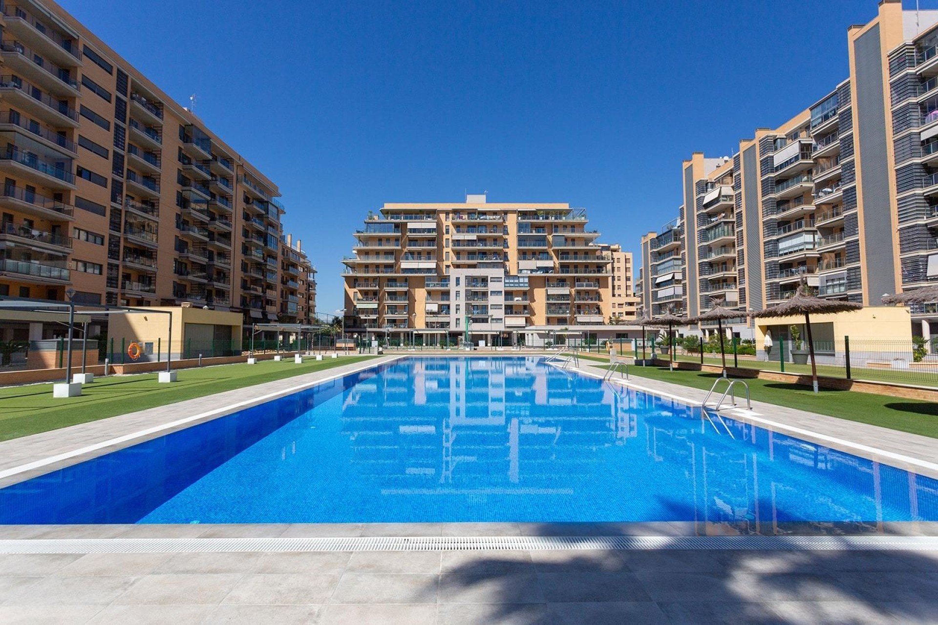 Resale - Apartment / Flat -
Alicante - Pau 5