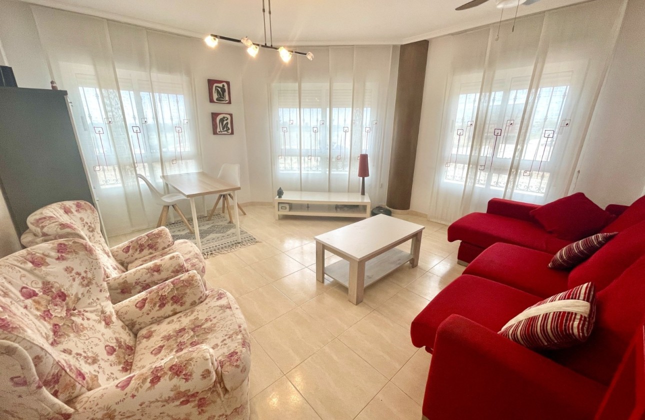 Resale - Apartment / Flat -
Almoradí