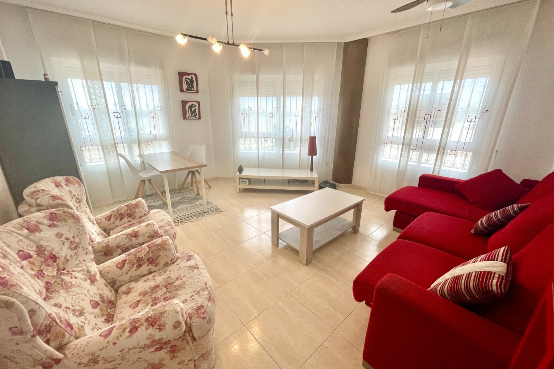 Resale - Apartment / Flat -
Almoradí