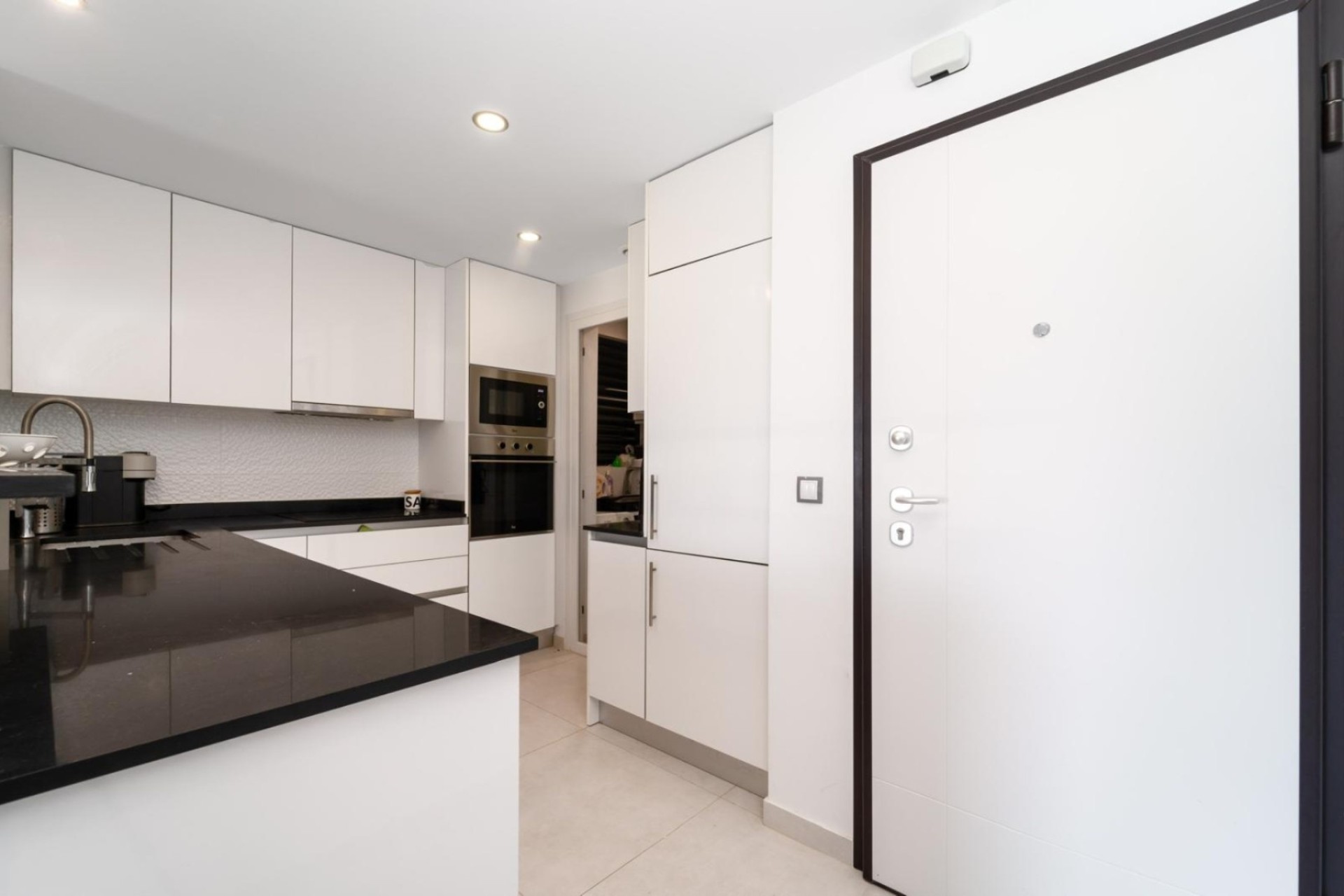 Resale - Apartment / Flat -
Arenales del Sol
