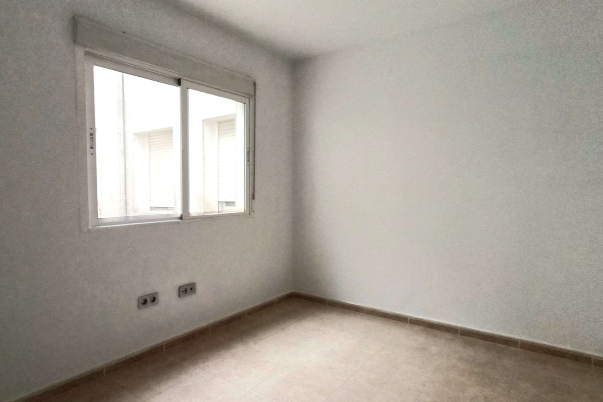 Resale - Apartment / Flat -
Benijofar