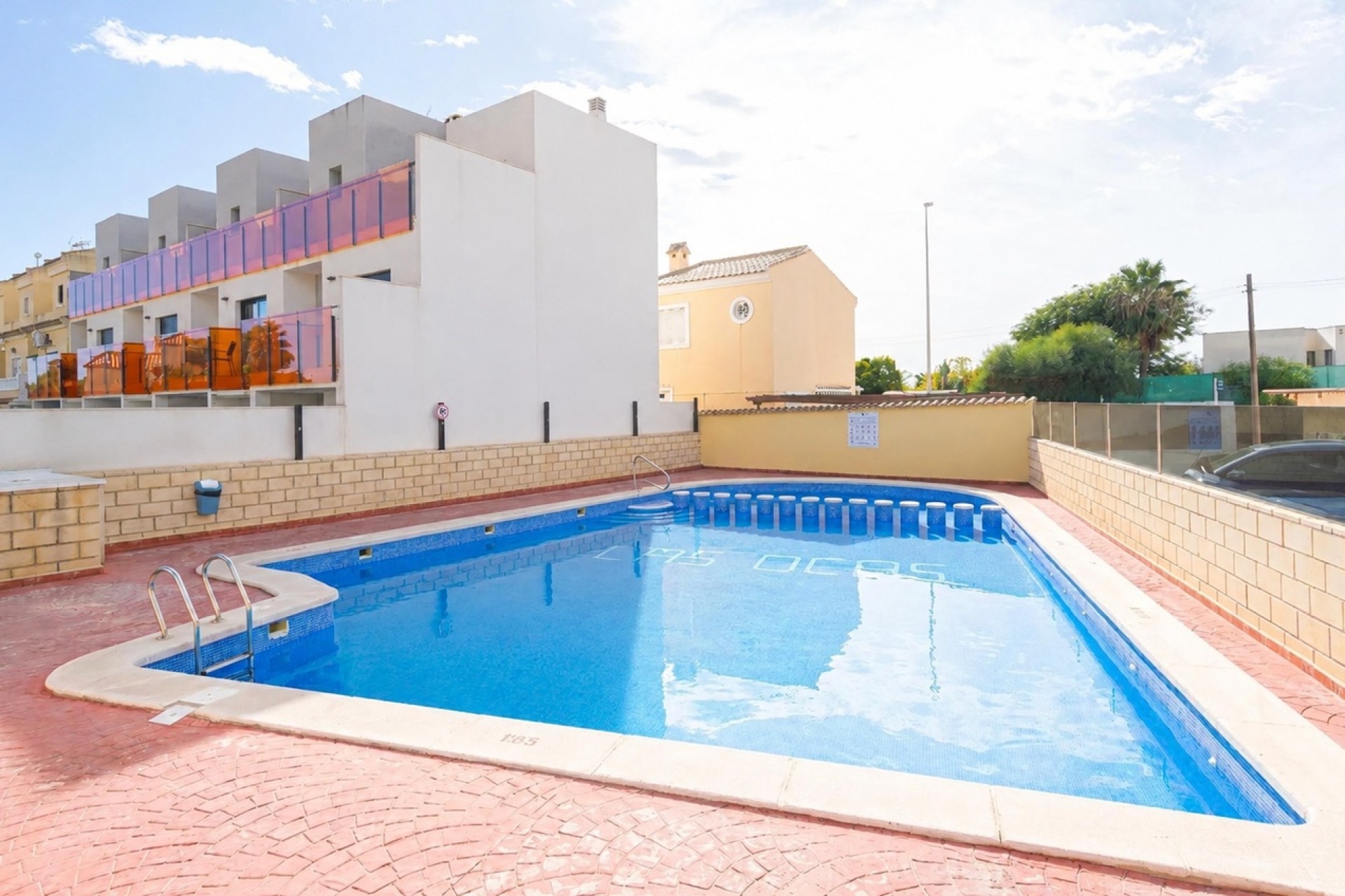 Resale - Apartment / Flat -
Cabo Roig