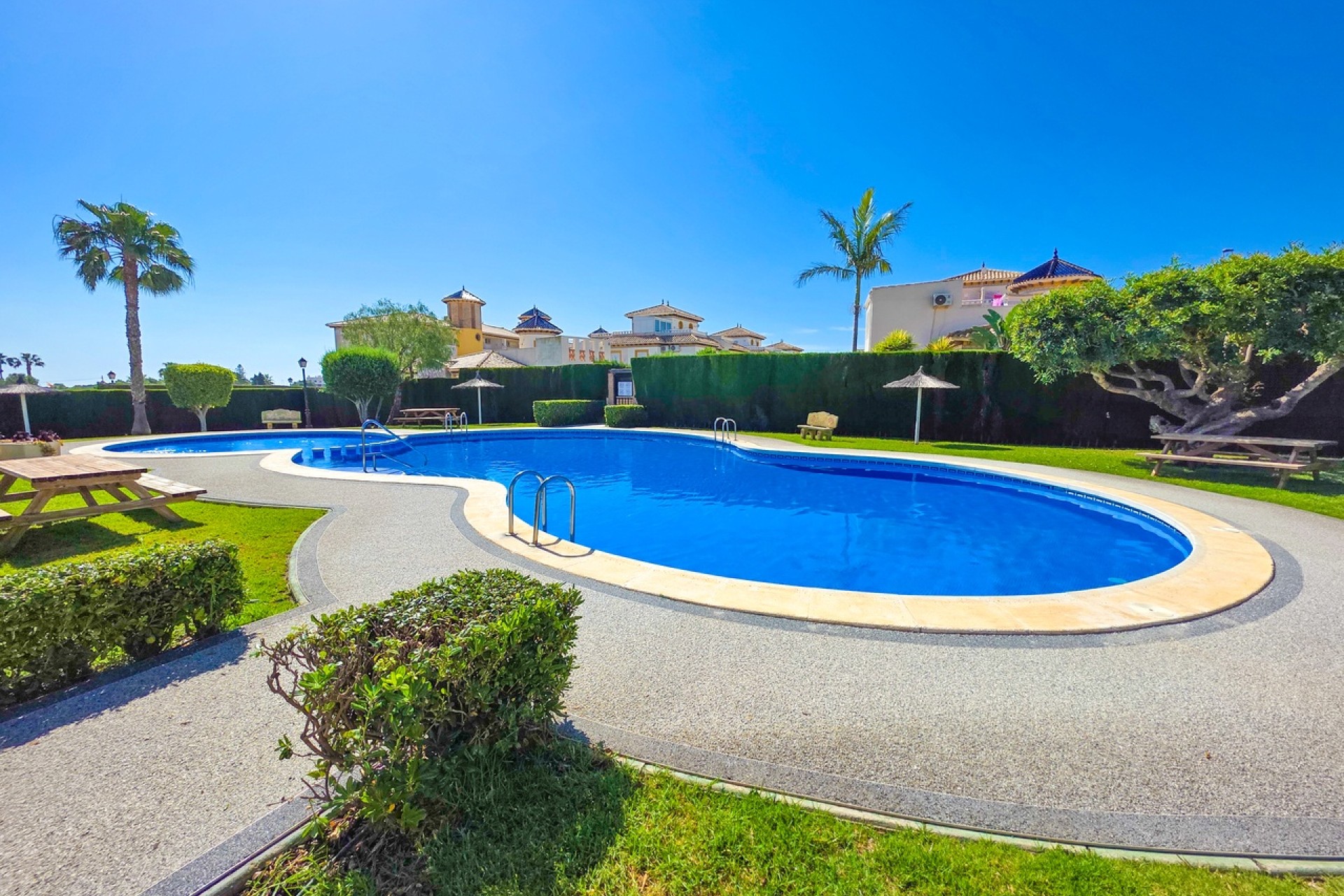 Resale - Apartment / Flat -
Cabo Roig