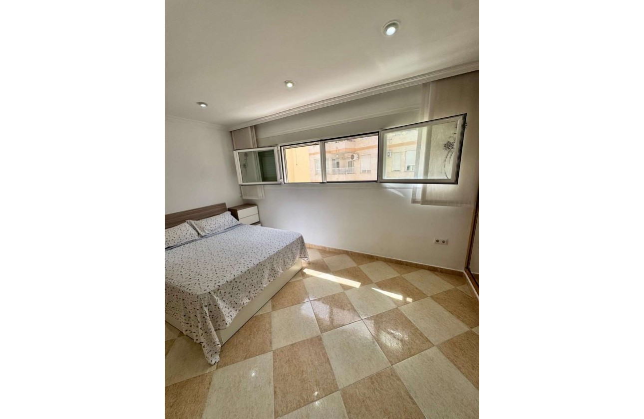 Resale - Apartment / Flat -
Calpe