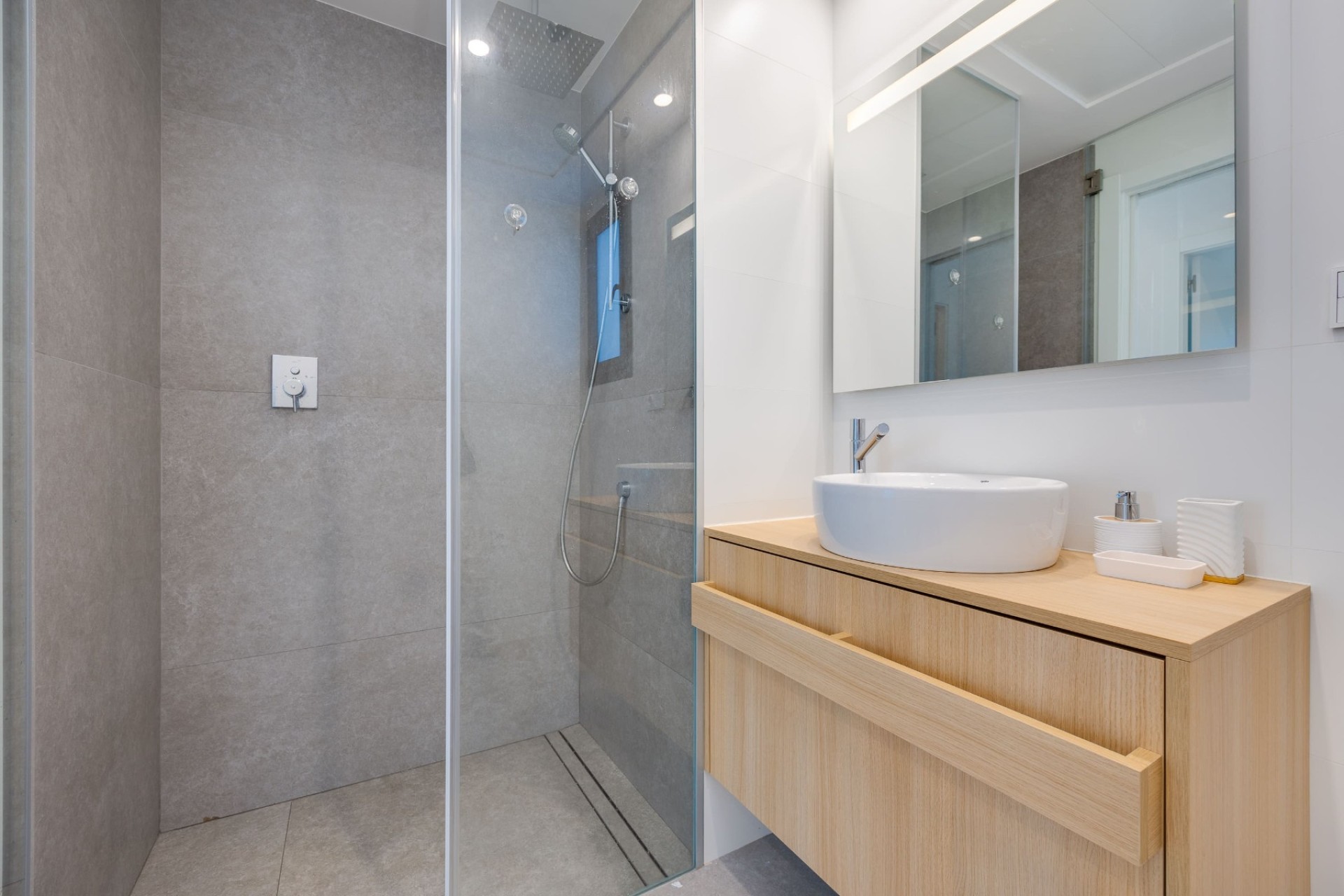 Resale - Apartment / Flat -
Campoamor - Las Colinas Golf and Country Club