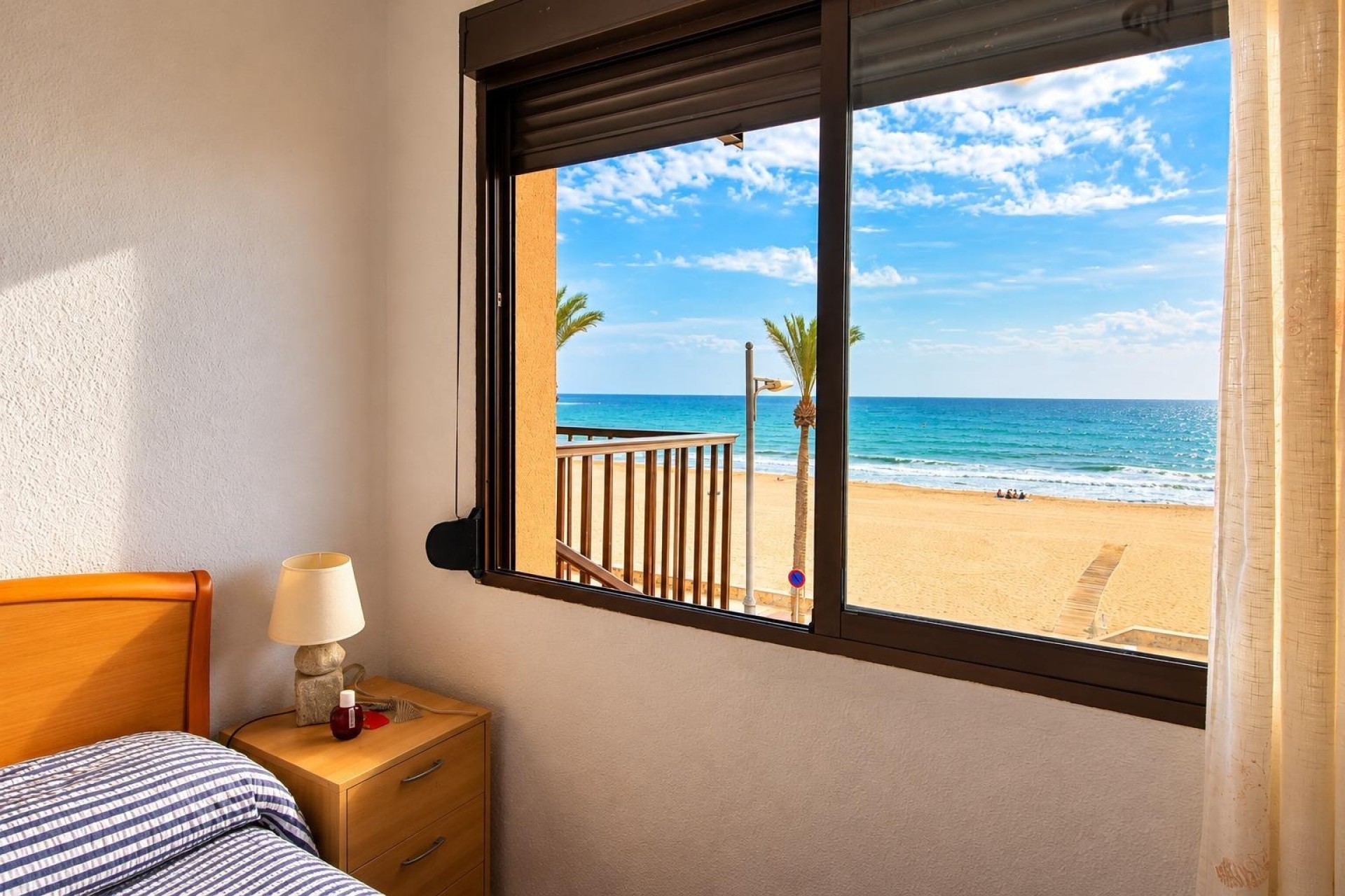 Resale - Apartment / Flat -
El Campello - Playa Muchavista