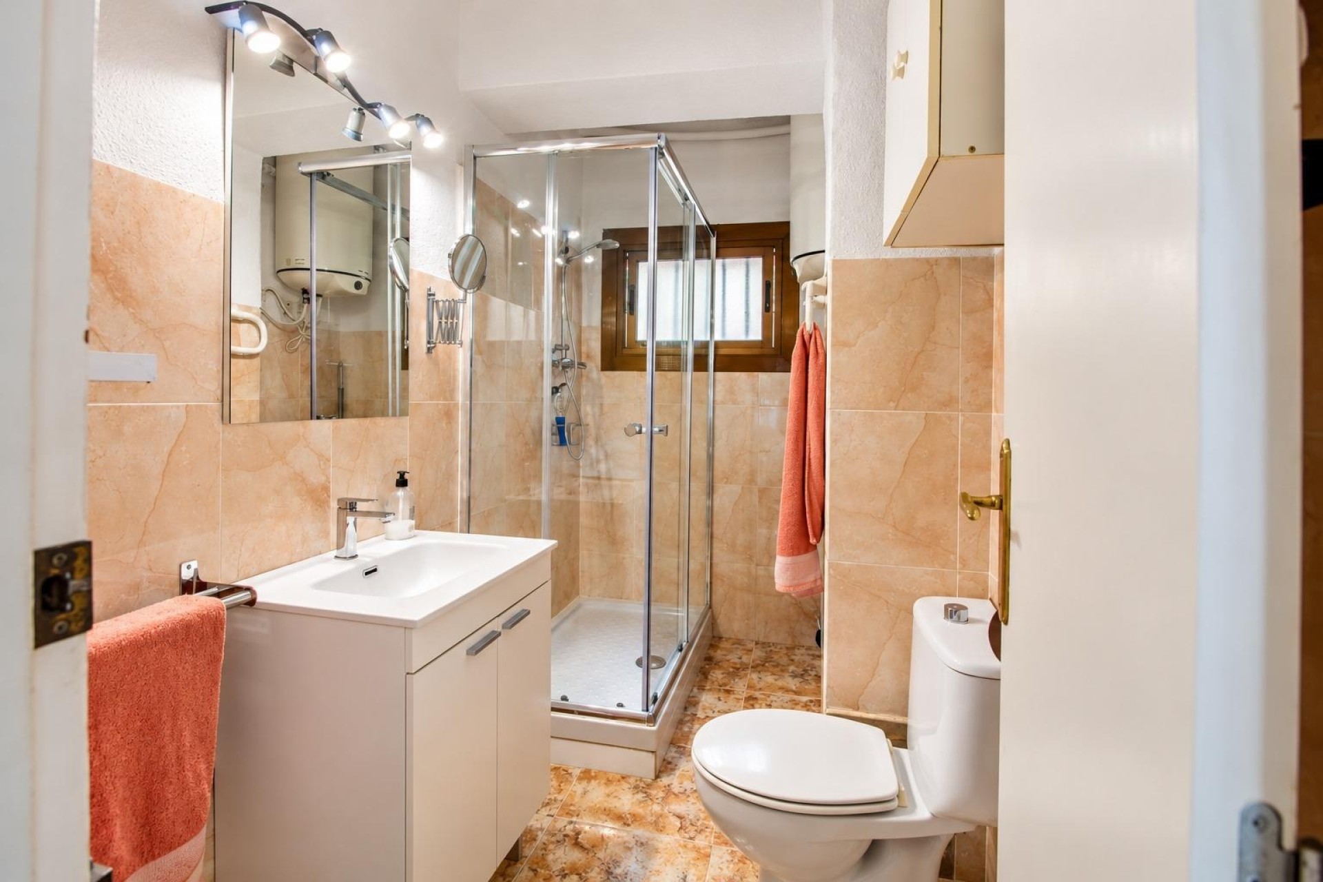 Resale - Apartment / Flat -
El Campello - Playa Muchavista