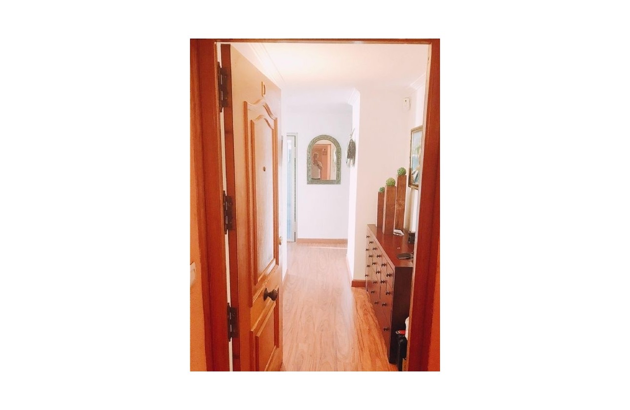 Resale - Apartment / Flat -
El Campello