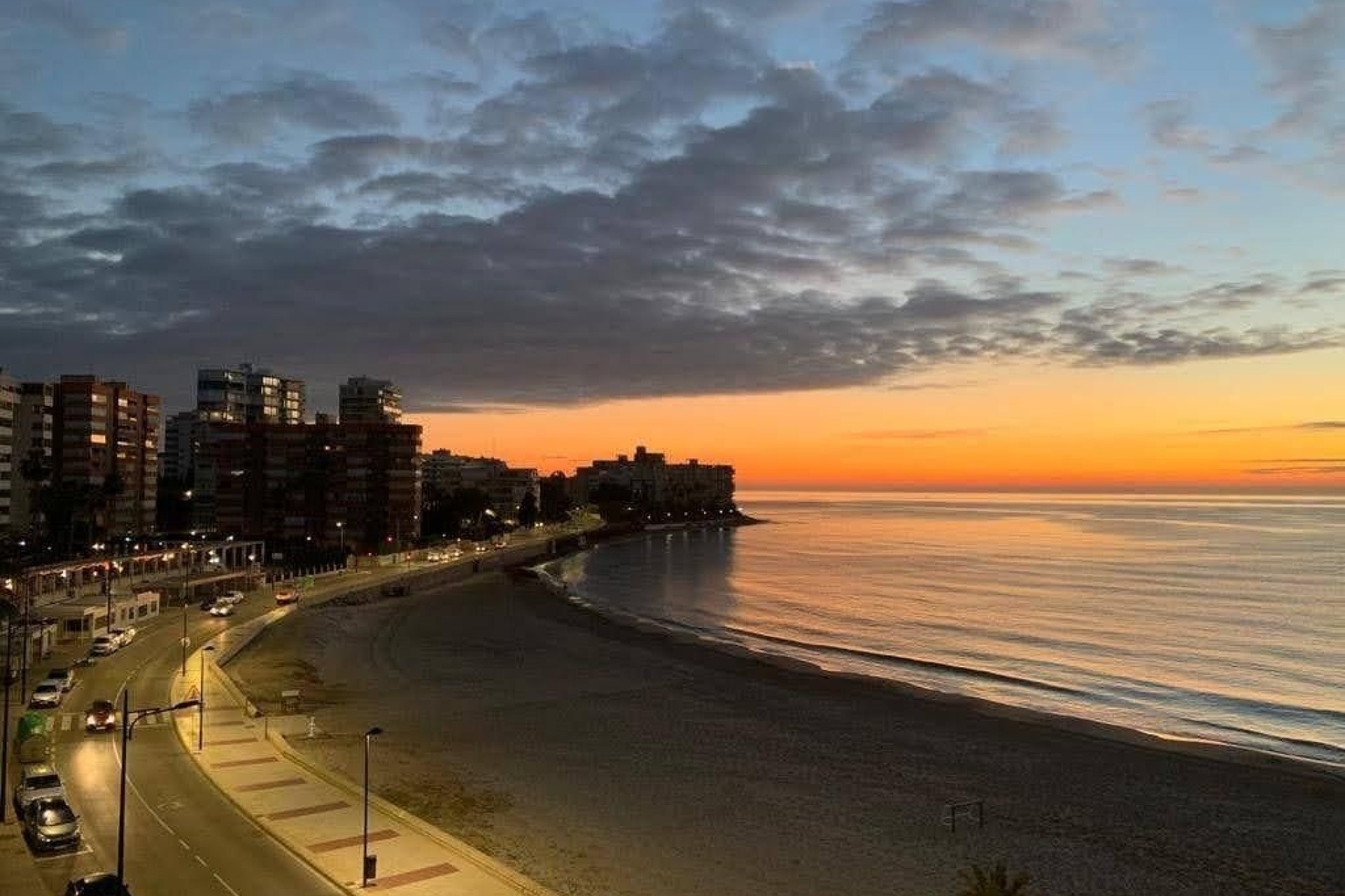 Resale - Apartment / Flat -
El Campello
