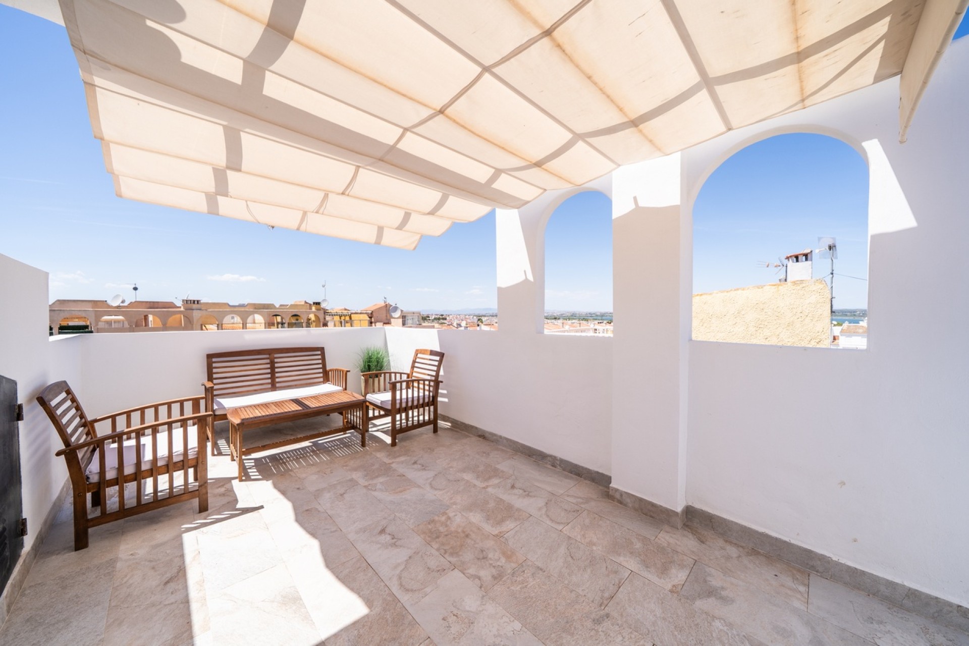 Resale - Apartment / Flat -
El Chaparral - Costa Blanca
