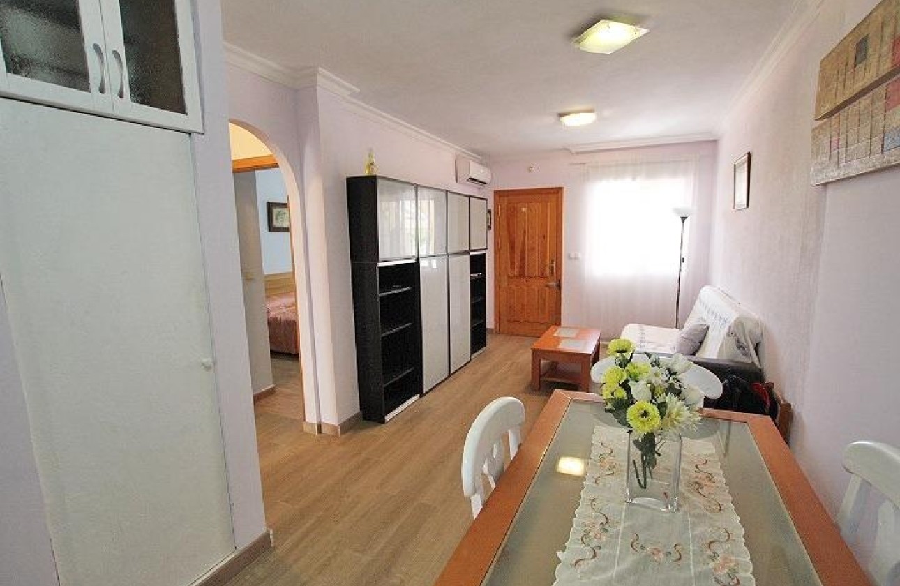 Resale - Apartment / Flat -
Guardamar del Segura - 03140