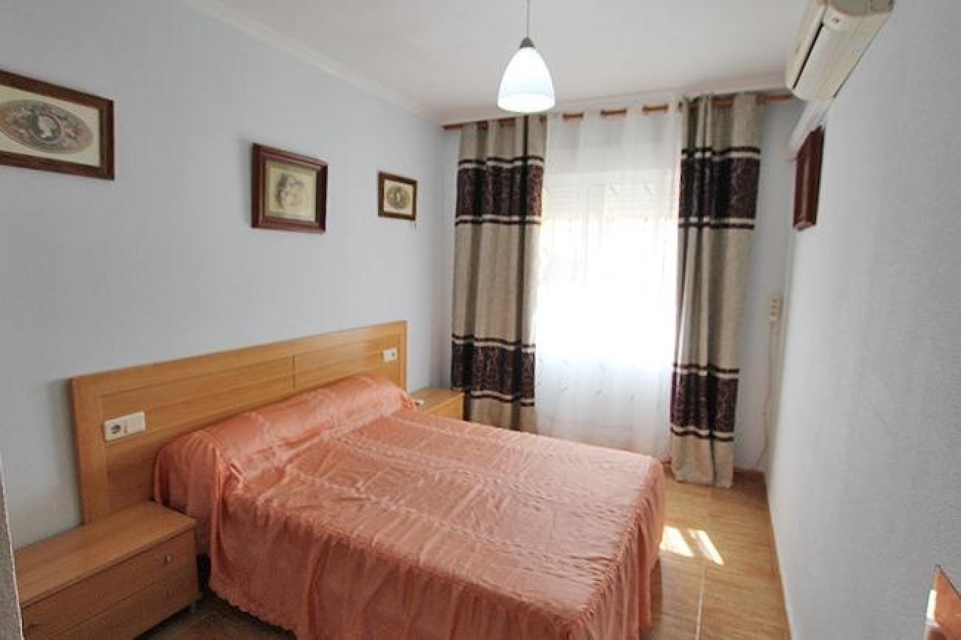 Resale - Apartment / Flat -
Guardamar del Segura - 03140
