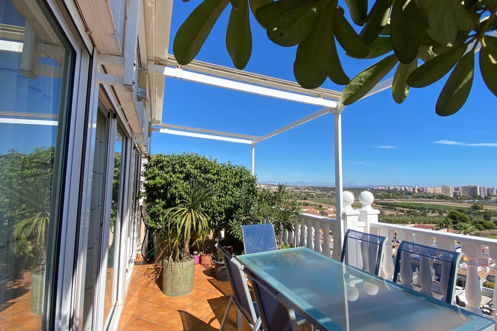 Resale - Apartment / Flat -
Guardamar del Segura - El Eden