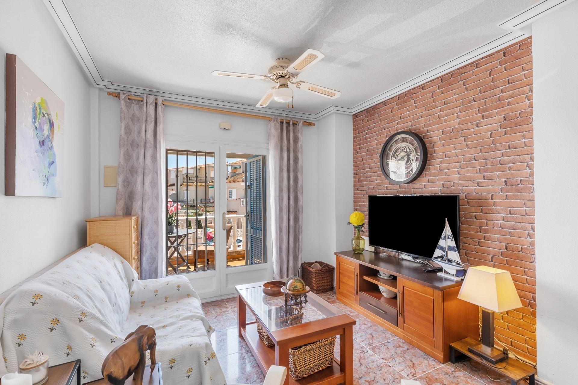 Resale - Apartment / Flat -
Guardamar del Segura - El moncayo