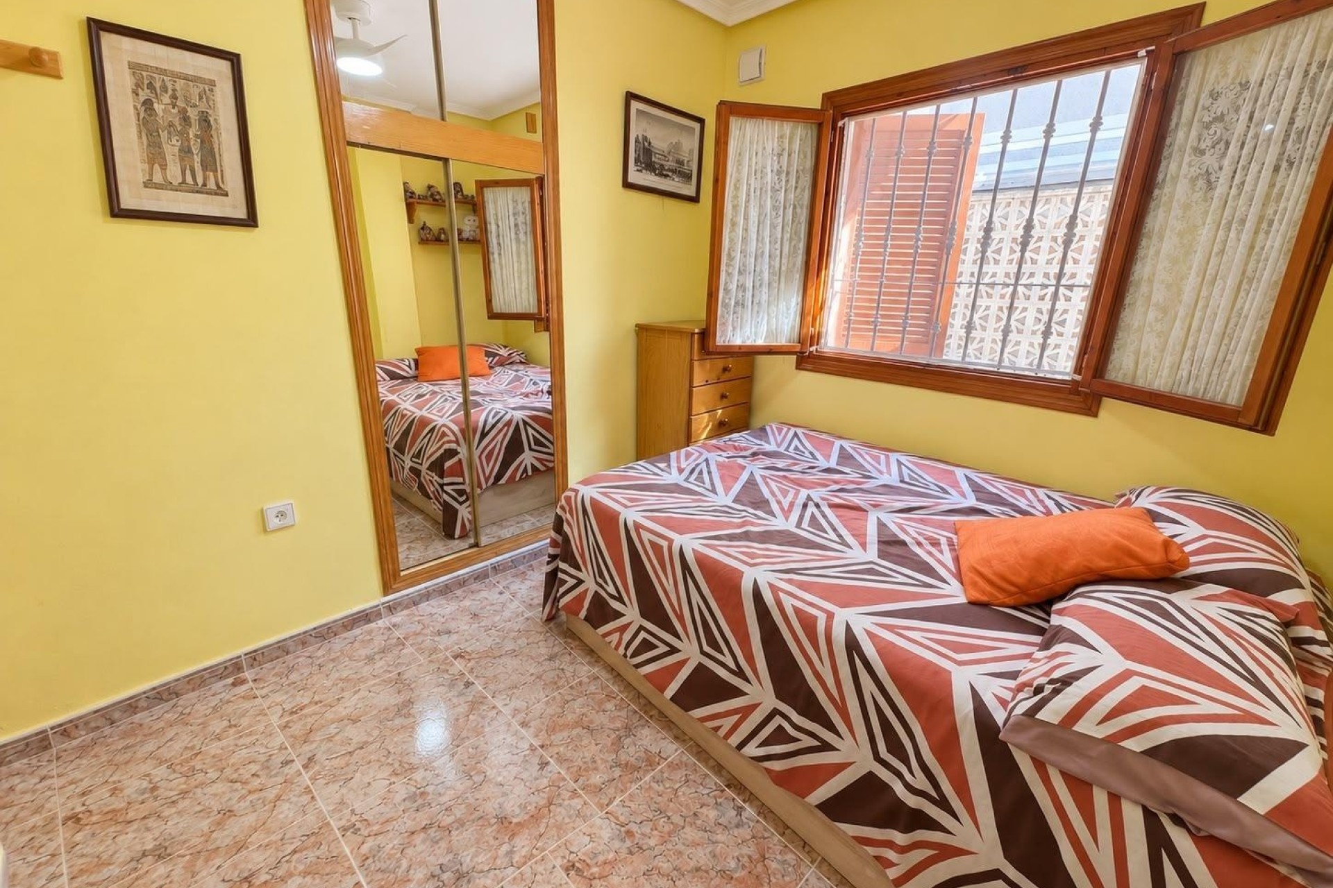 Resale - Apartment / Flat -
Guardamar del Segura - El Moncayo