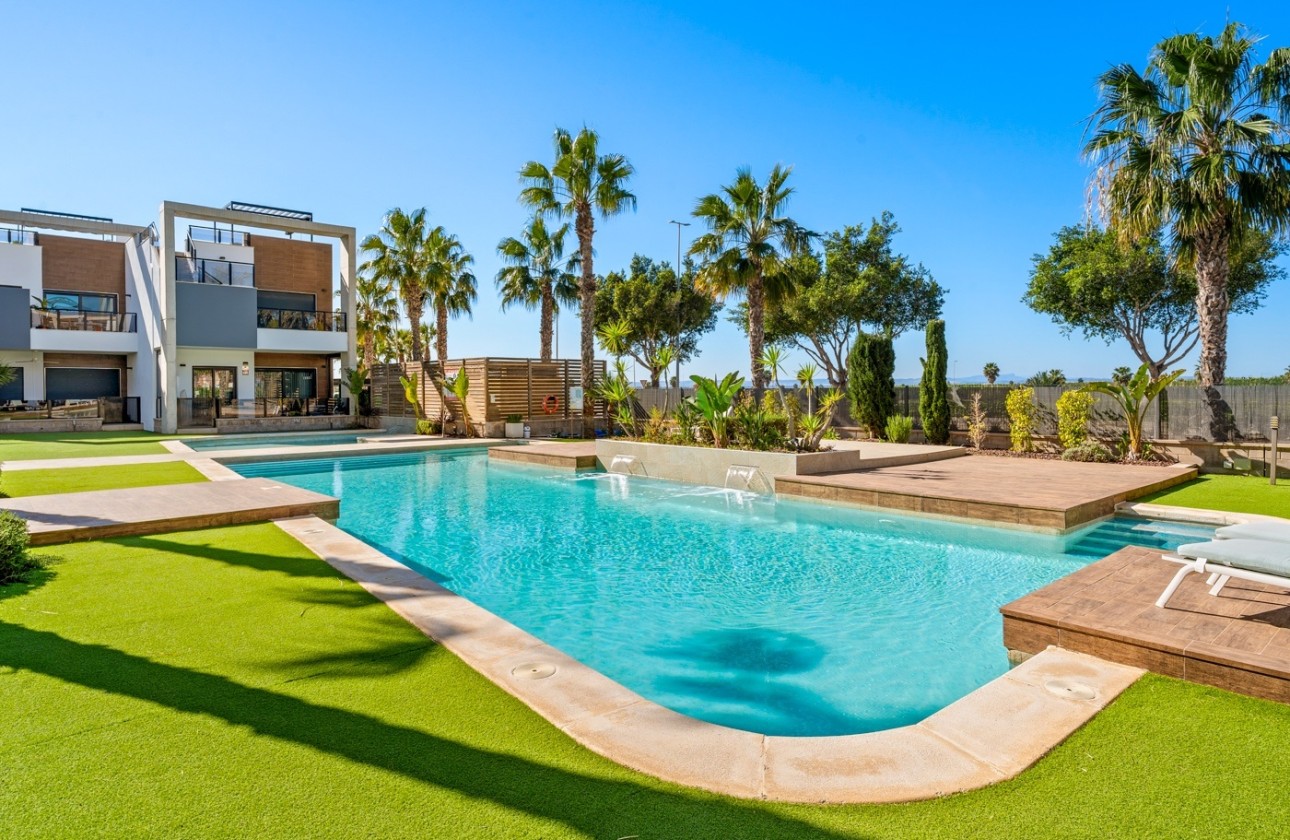 Resale - Apartment / Flat -
Guardamar del Segura - El Raso*