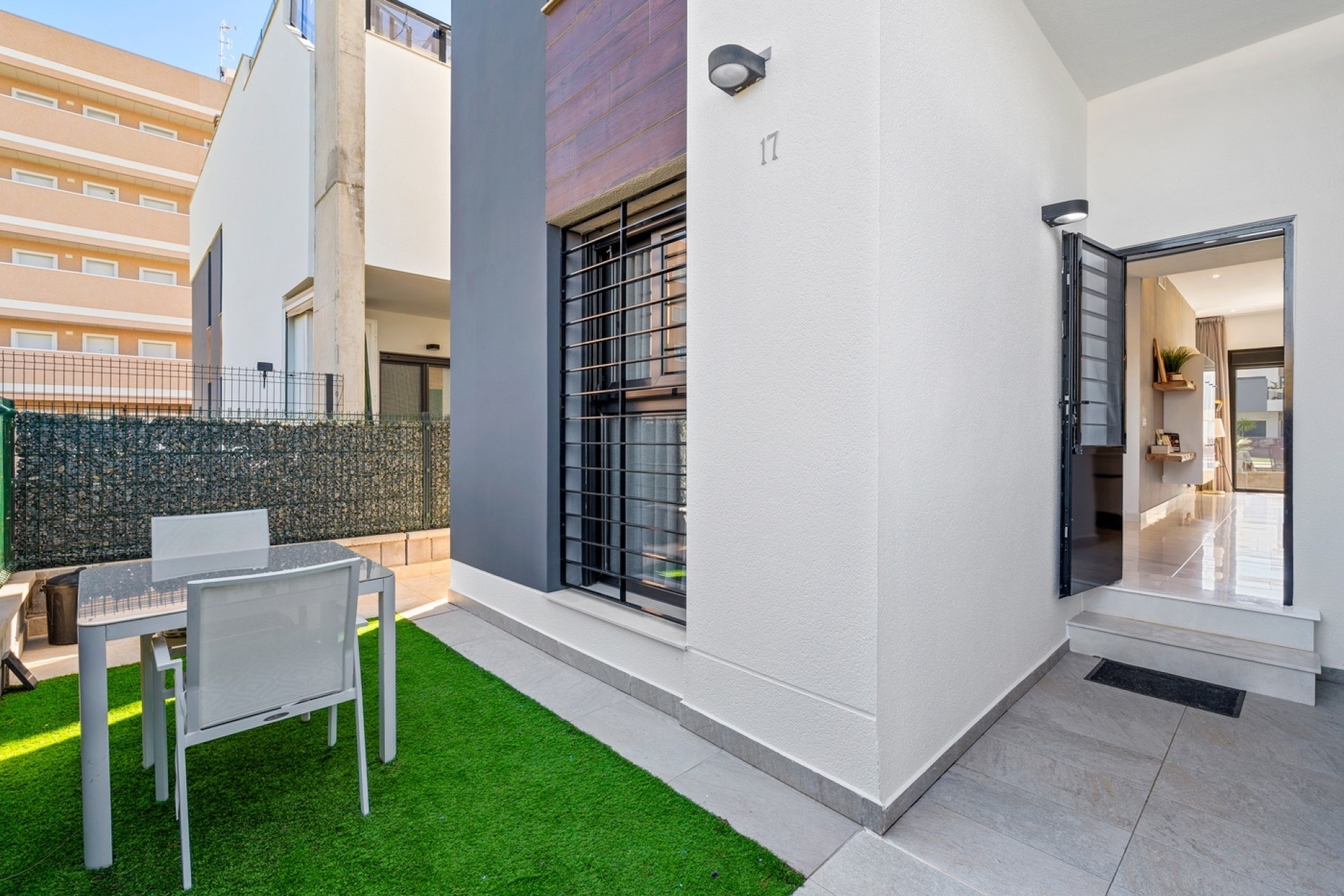 Resale - Apartment / Flat -
Guardamar del Segura - El Raso*