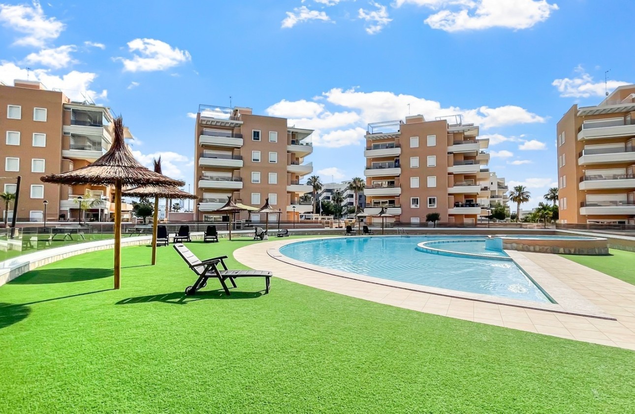 Resale - Apartment / Flat -
Guardamar del Segura - El Raso