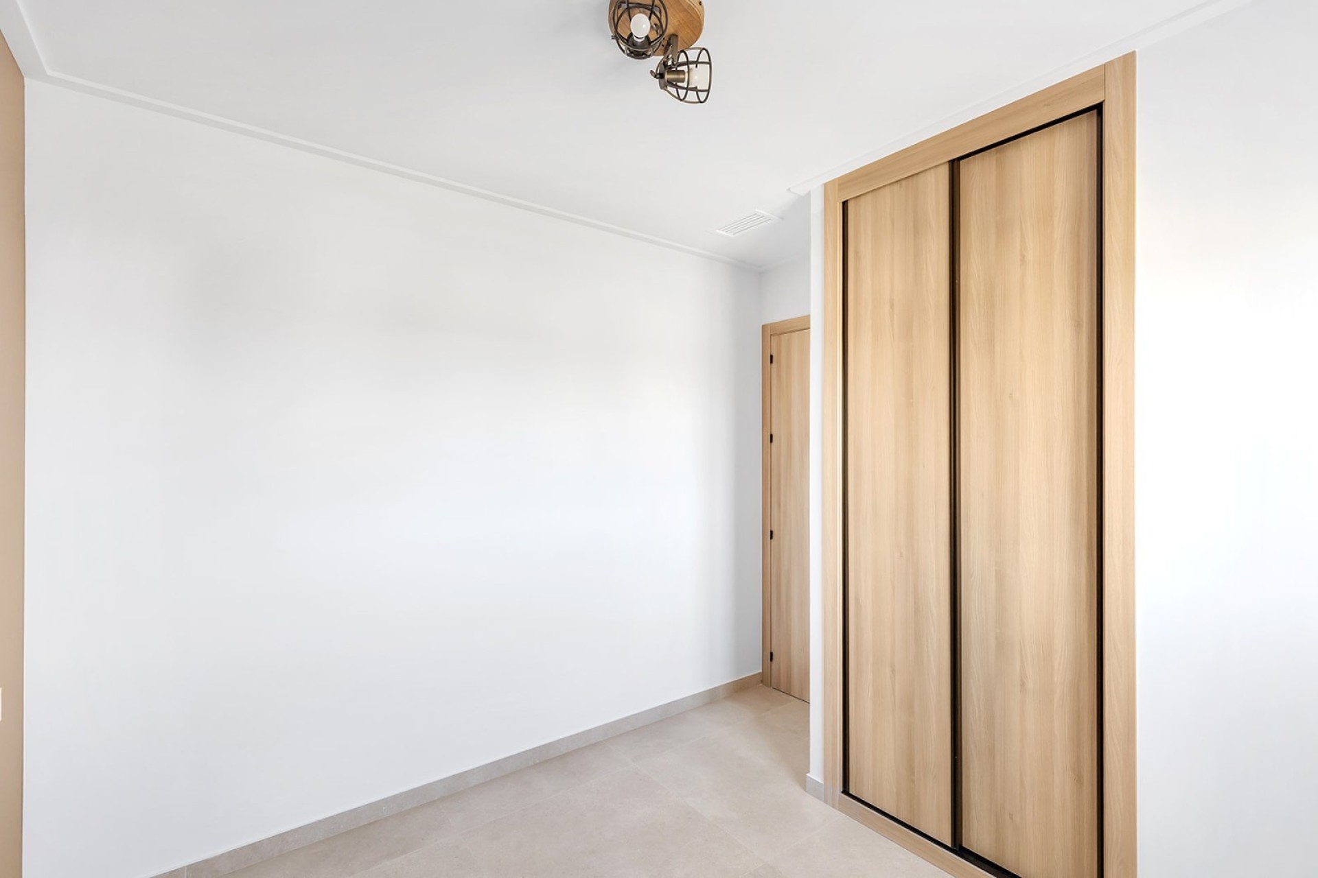 Resale - Apartment / Flat -
Guardamar del Segura - El Raso