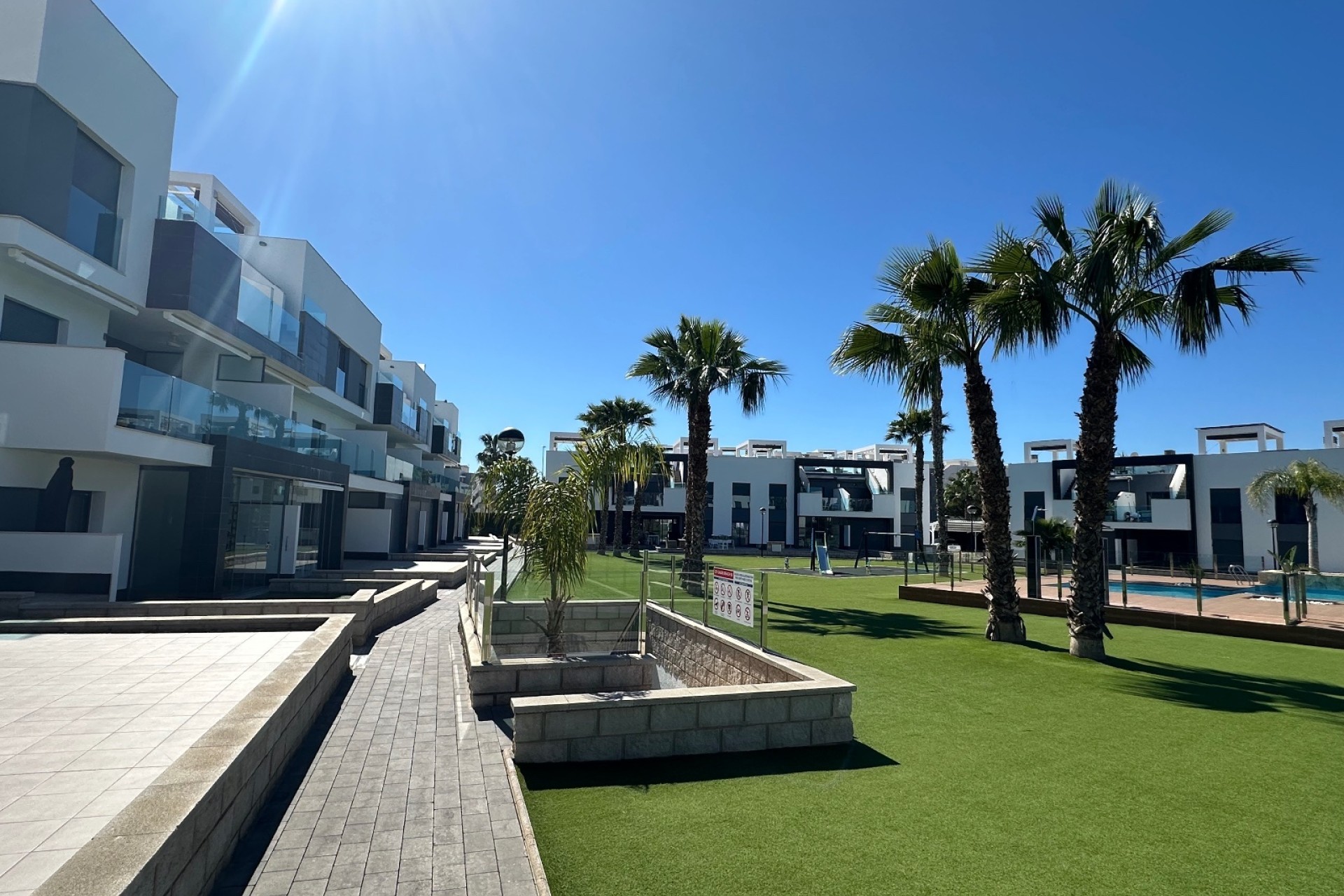 Resale - Apartment / Flat -
Guardamar del Segura - Guardamar - El Raso