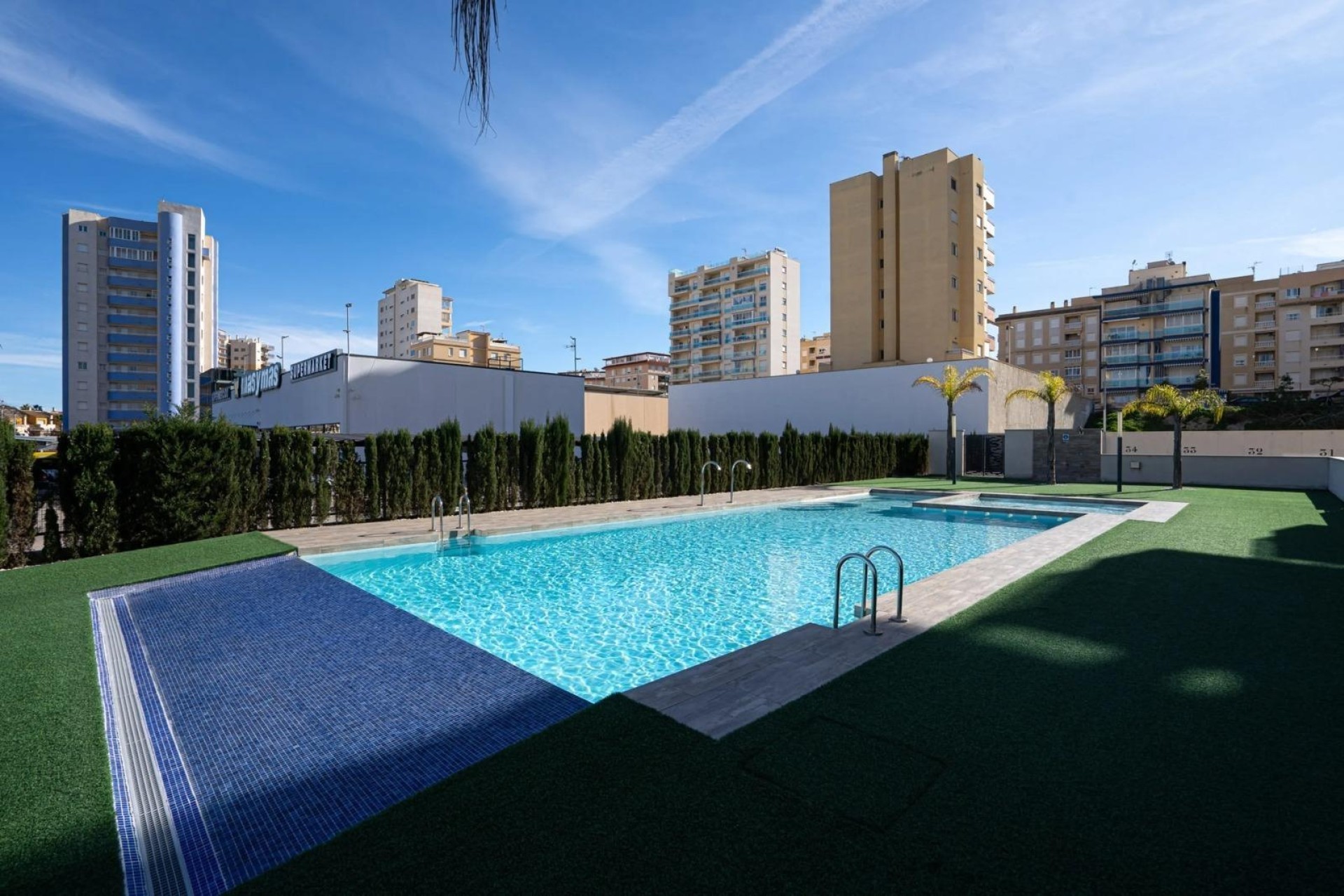 Resale - Apartment / Flat -
Guardamar del Segura - puerto deportivo
