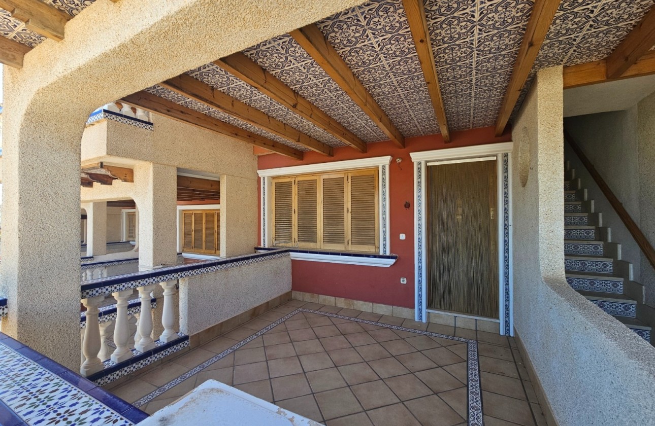 Resale - Apartment / Flat -
Guardamar del Segura - Urbanizaciones
