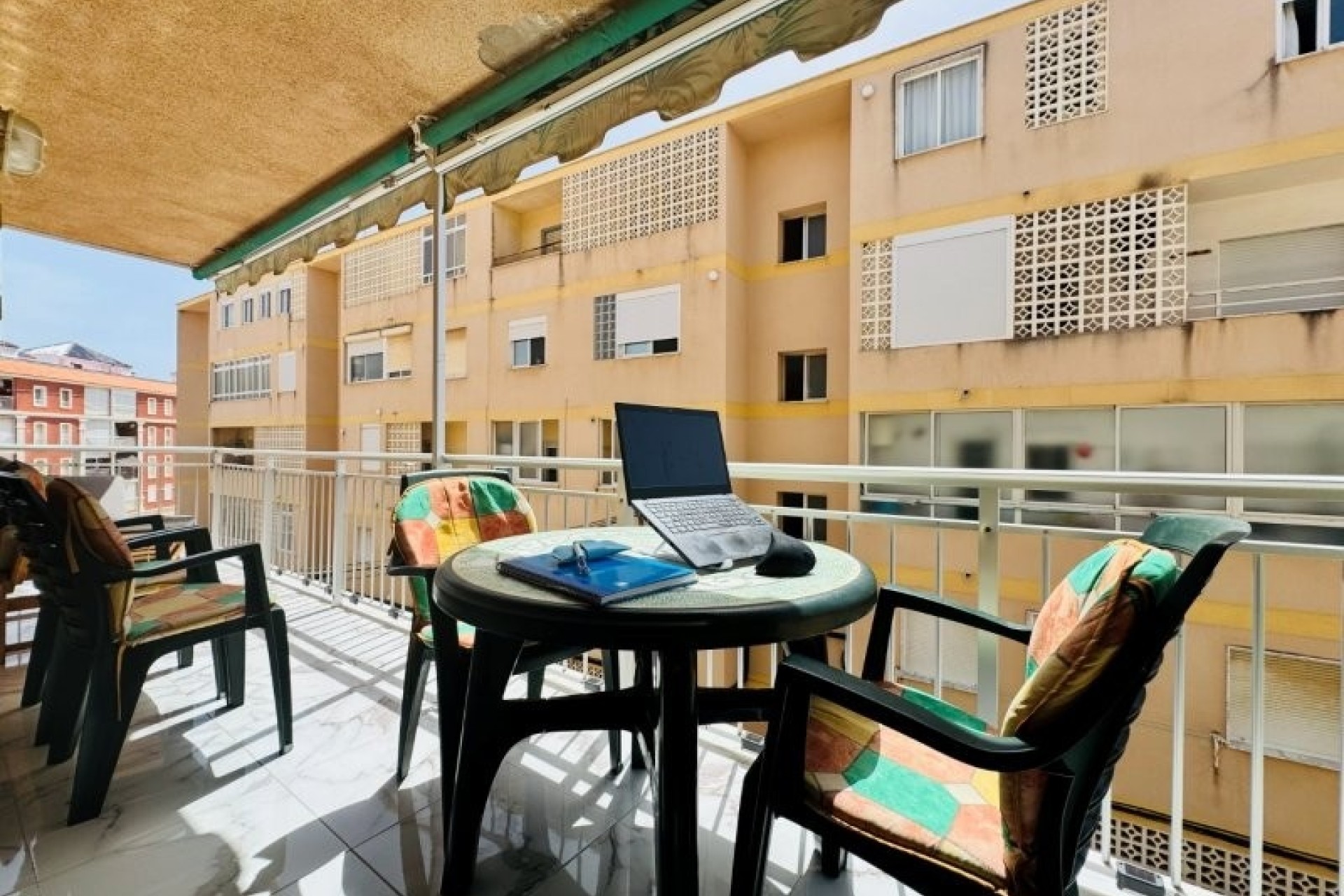 Resale - Apartment / Flat -
La Mata