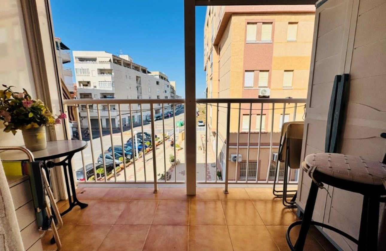 Resale - Apartment / Flat -
La Mata