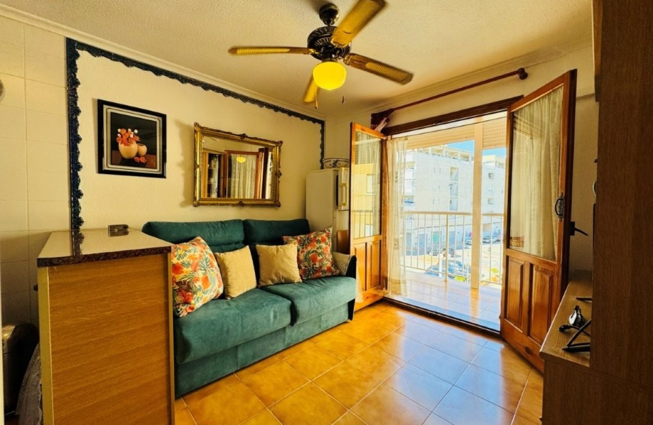 Resale - Apartment / Flat -
La Mata