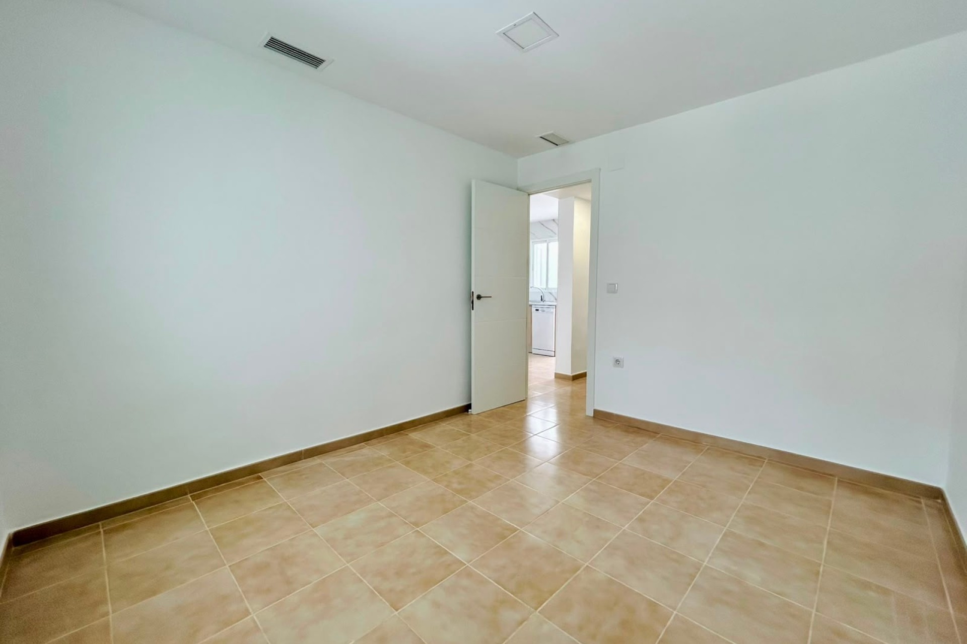 Resale - Apartment / Flat -
La Siesta - El Salado - Torreta - Costa Blanca
