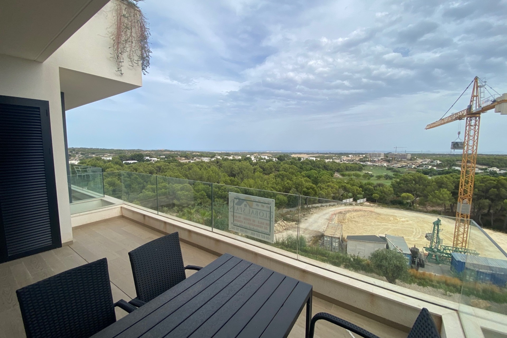 Resale - Apartment / Flat -
Las Colinas Golf Resort - LAS COLINAS GOLF RESORT