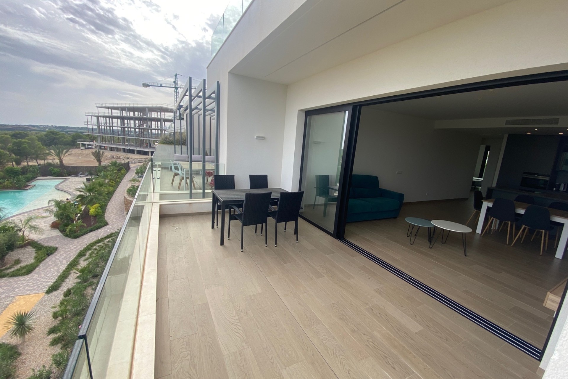 Resale - Apartment / Flat -
Las Colinas Golf Resort - LAS COLINAS GOLF RESORT