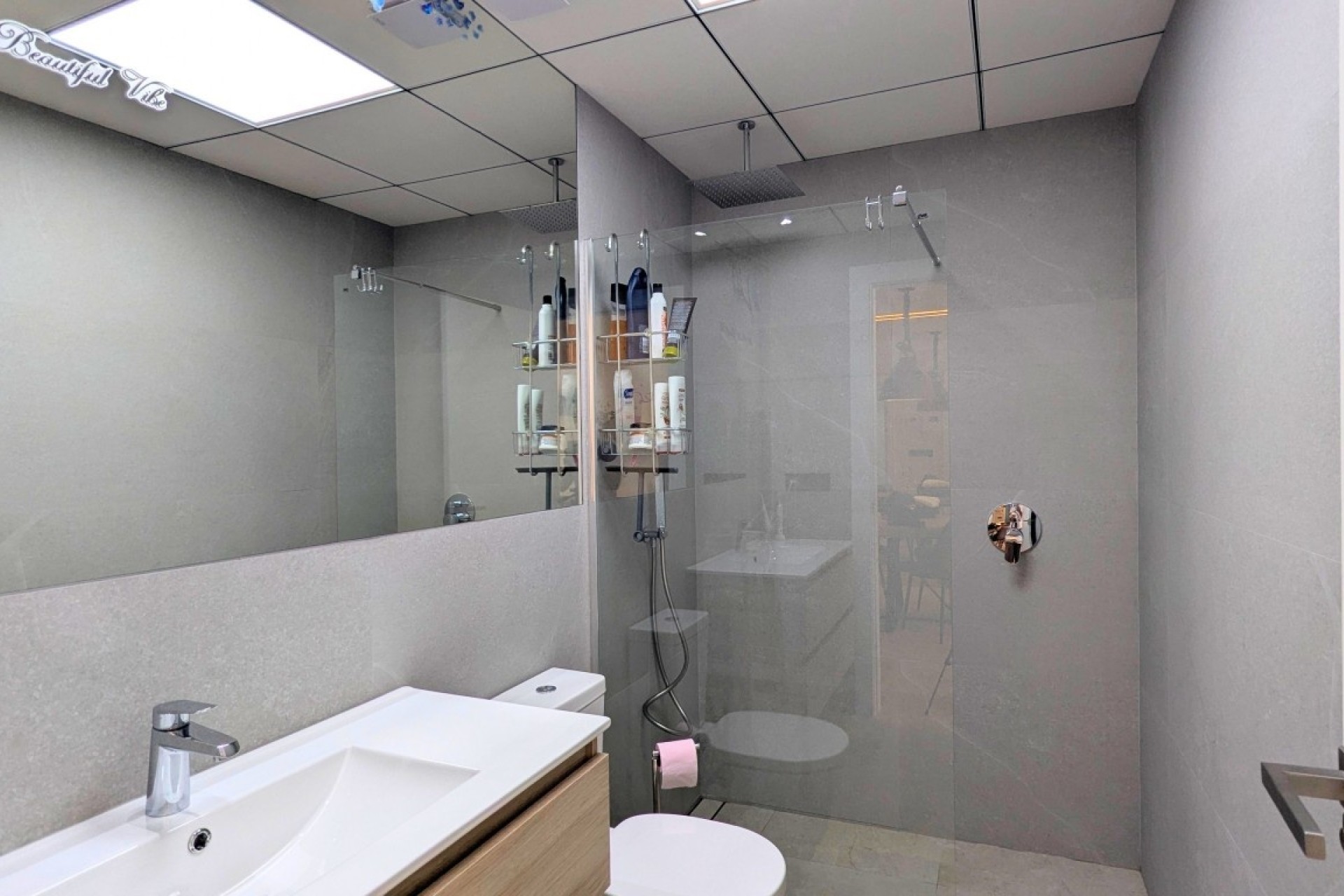 Resale - Apartment / Flat -
Lo Crispin