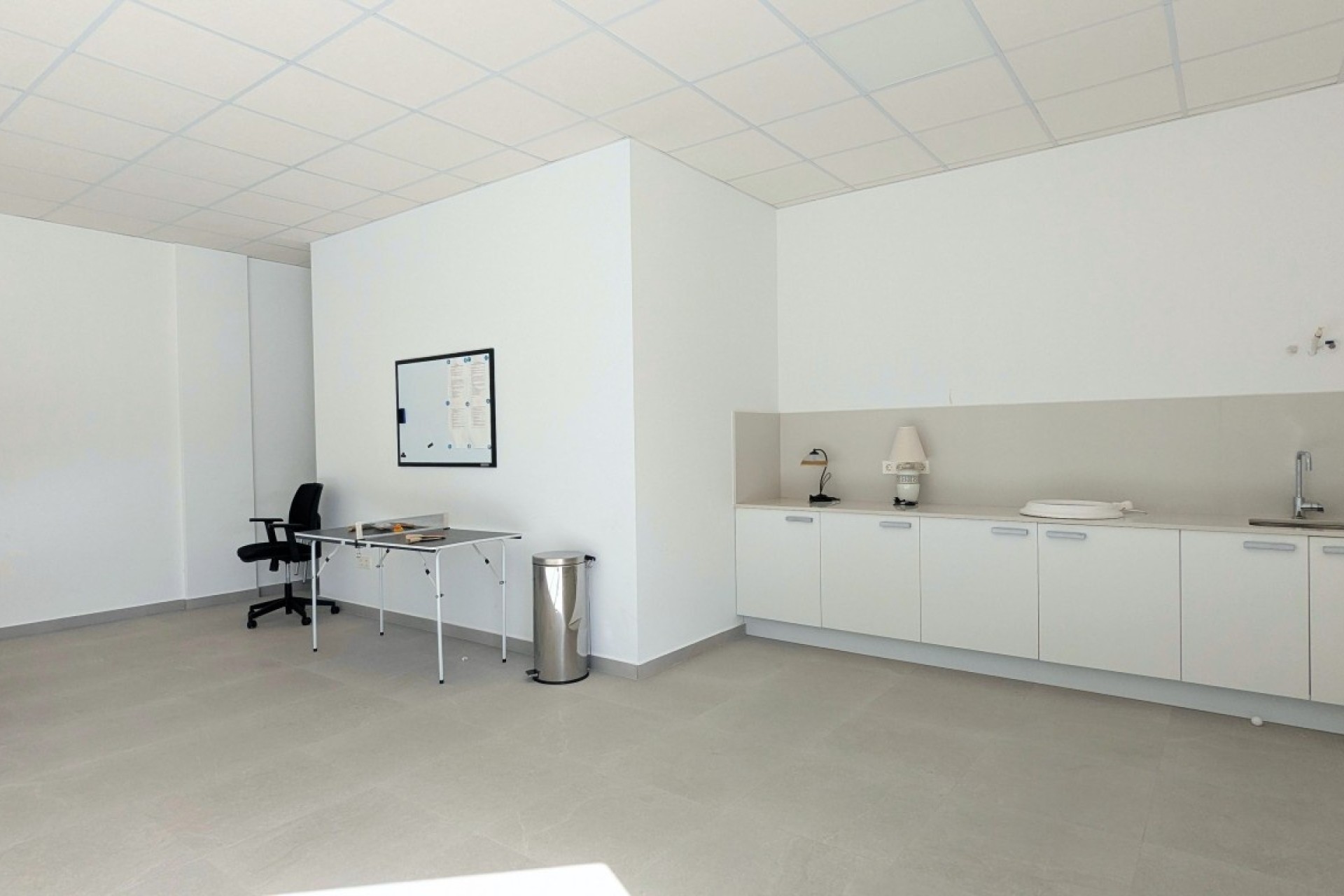 Resale - Apartment / Flat -
Lo Crispin