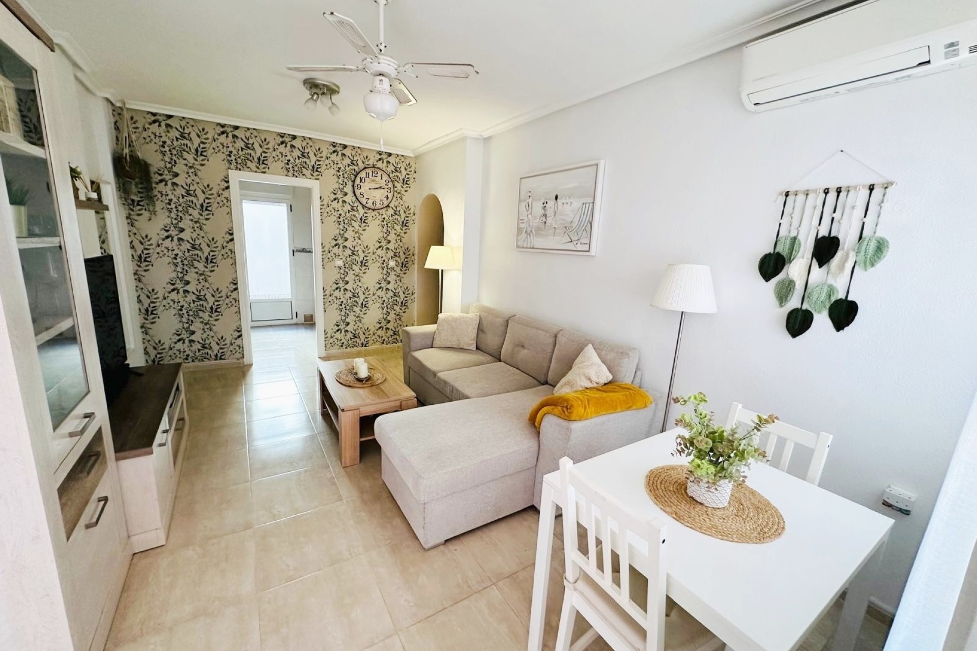 Resale - Apartment / Flat -
Los Altos - Dream Hills - Dream Hills 2